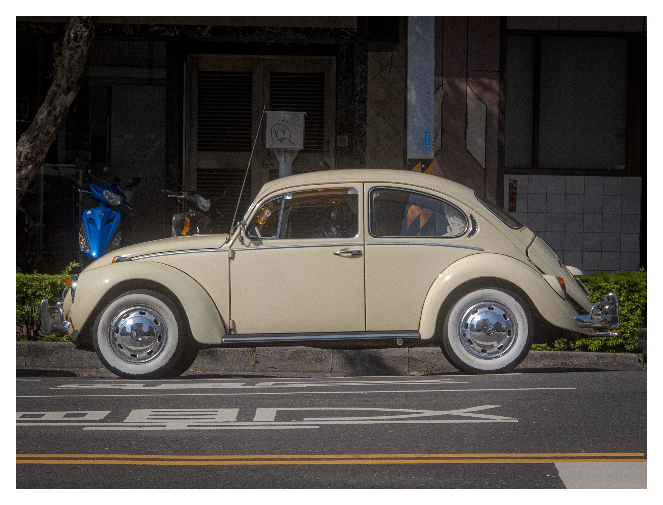 Day 181/365 The Curvature of Memory: A Pastel Portrait of the Streets