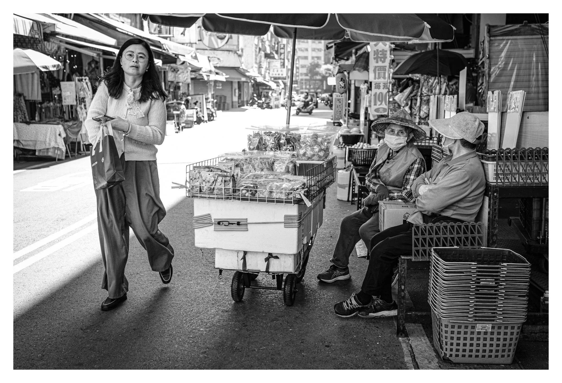 Day 76/365 The Silent Theatre of the Street: Finding Order in Chaos