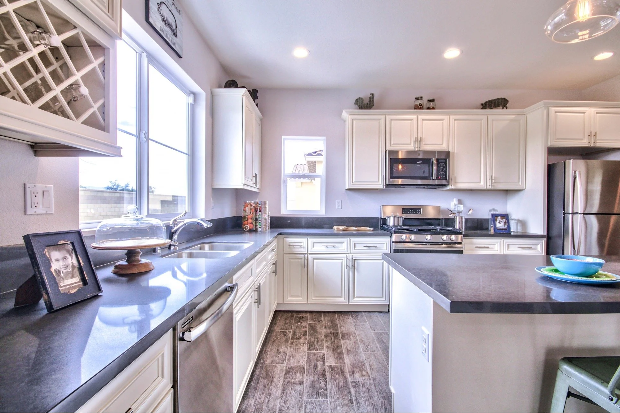 13-Kitchen.jpg