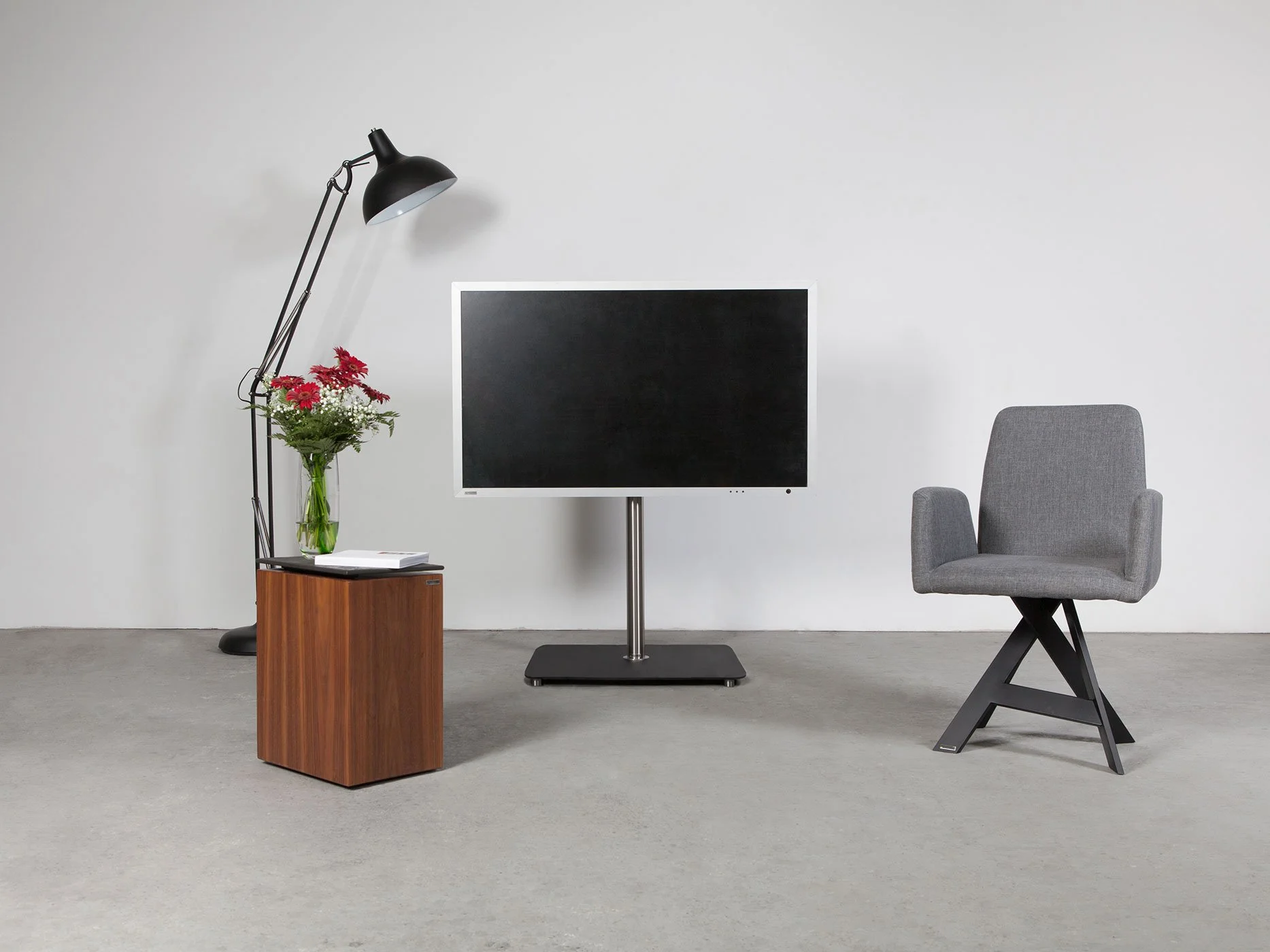 wissmann-139-4-TV-Standfuss-drehbar.jpg