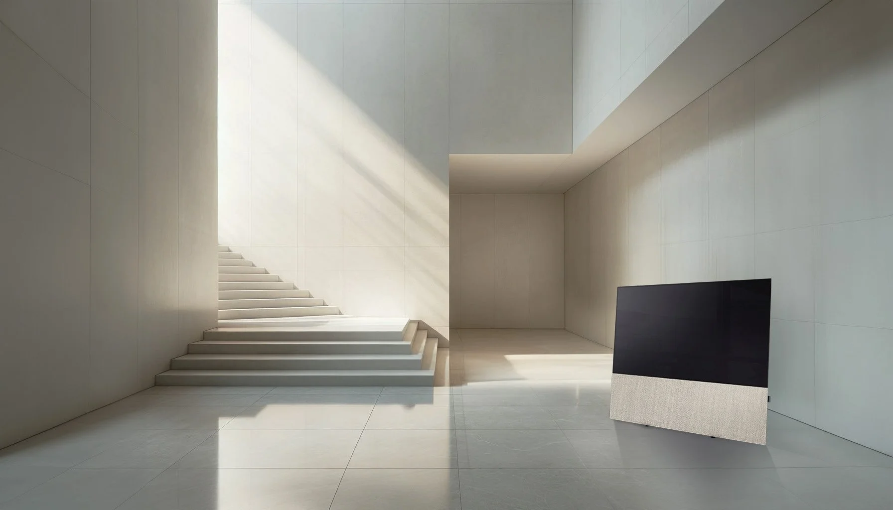 Moderner Innenraum mit weißen Wänden, Treppe und einem schwarzen Bildschirm auf einer Stylischen Soundbar.