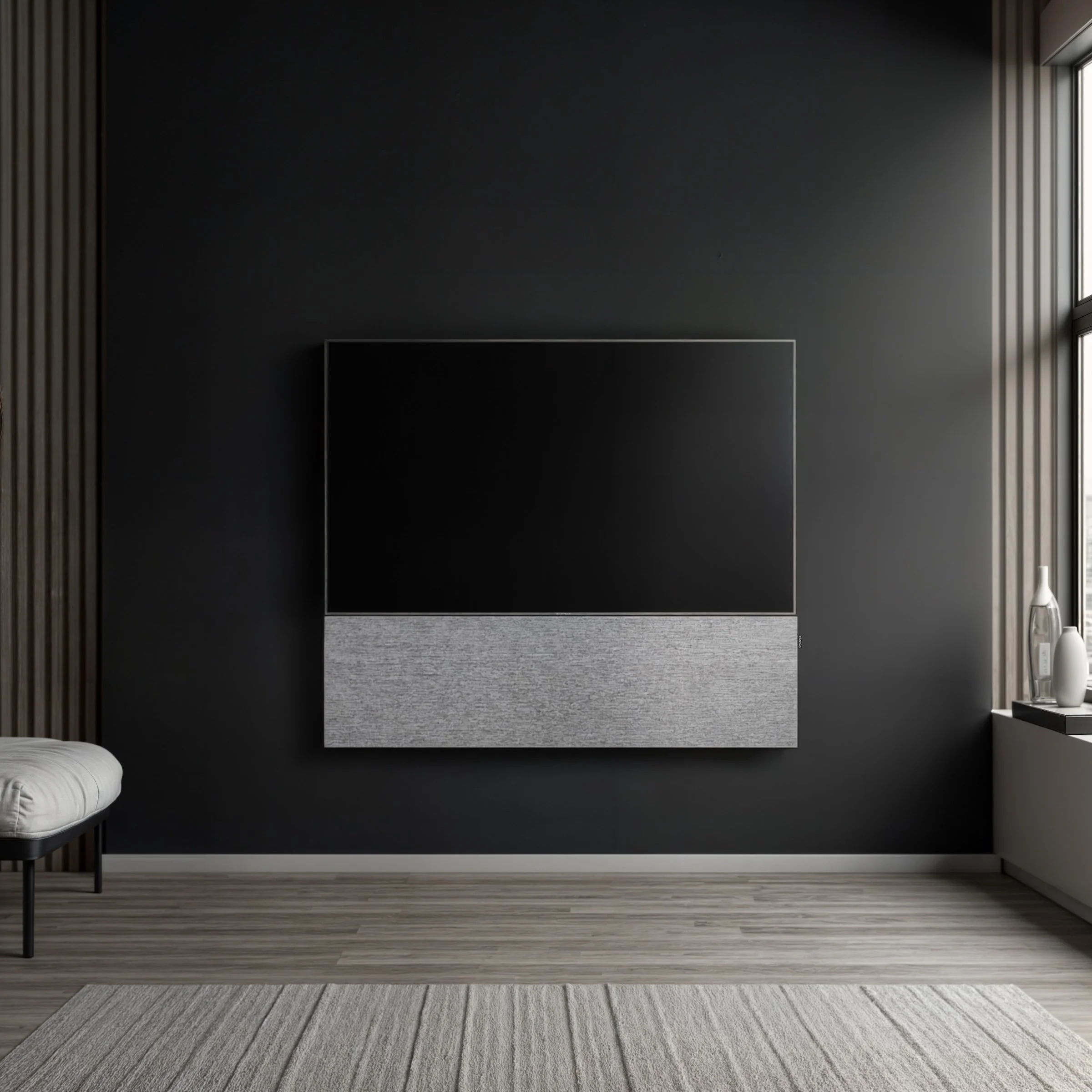 Moderner TV-Lautsprecher und TV an einer schwarzen Wand in einem minimalistischen Raum mit Holzpaneelen und großen Fenstern
