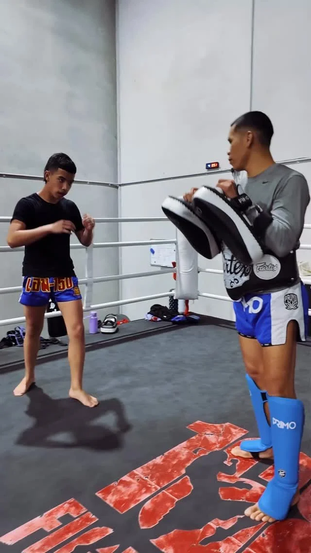 Our teens are on the rise 🔥 Our amateur fighter Kalel @prime_kv welcomes a few more teen stable mates including 15 year old Carlo @ccarlo_1 who will be debuting before the end of the year.
#168Muaythai #Muaythai