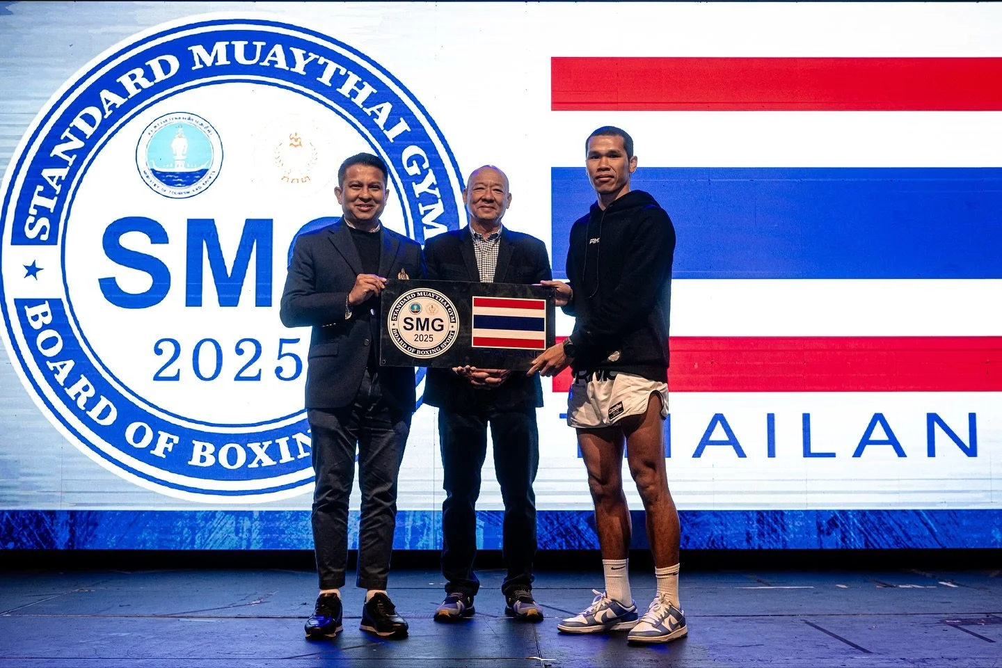 168 Muay Thai is proud to officially be recognised as a Standard Muay Thai Gym (SMG) by the Sports Authority of Thailand yesterday at the Melbourne Muay Thai Masterclass. 

We are committed and will continue to uphold authentic Muay Thai standards an