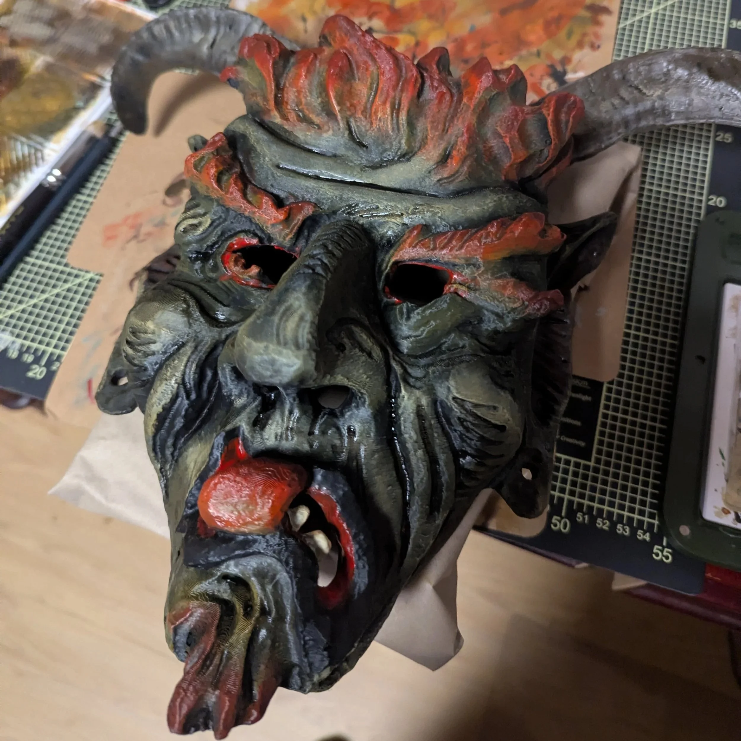 Replik einer Fasnets-Maske handbemalt