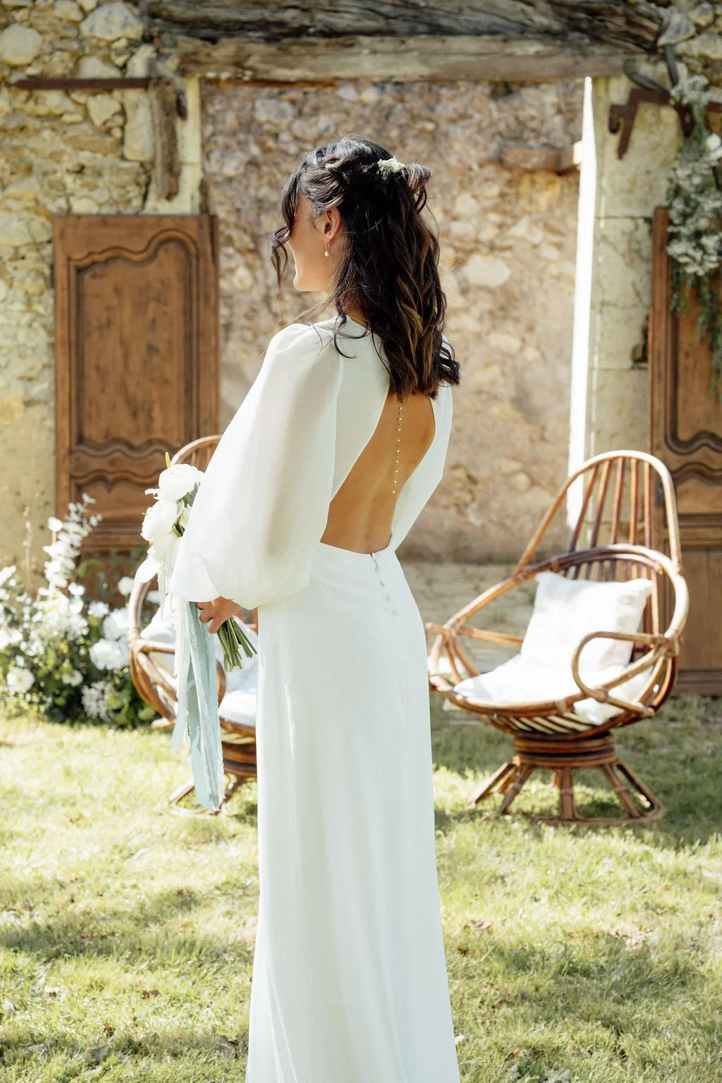 Dos de la robe Léandre par Claudine création. Fabriquée en France, à côté de l'Orient.
credit photo : marie b photographie