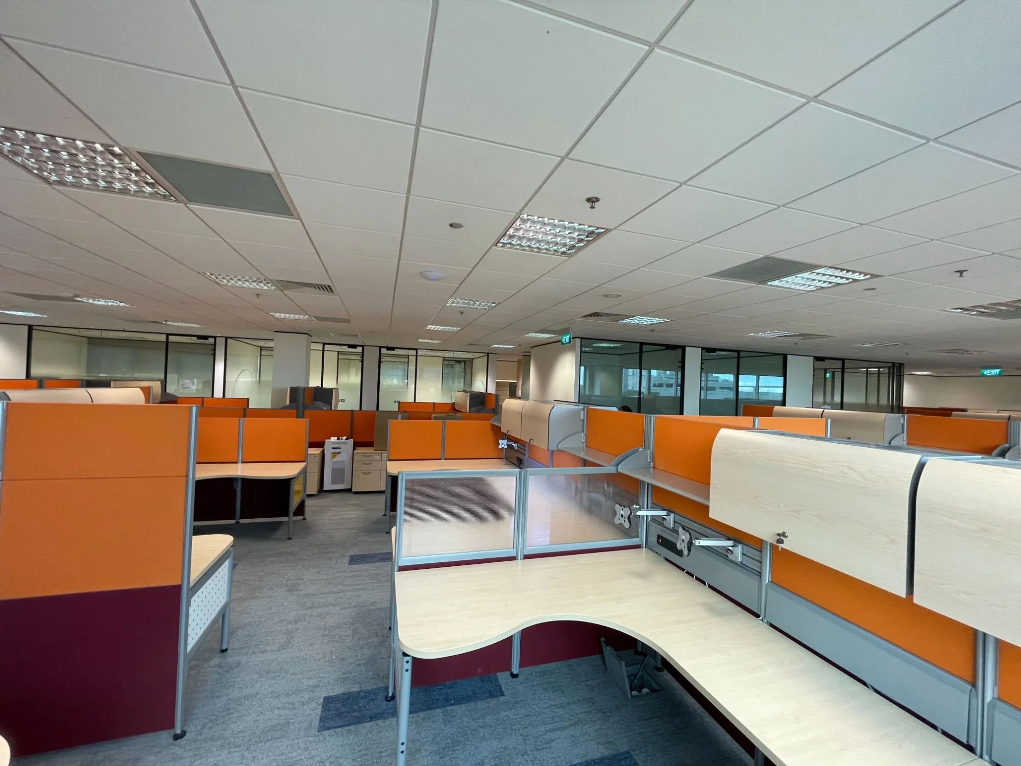 SJH-Commercial-Renovation-SG-Offices-Synergix-at-The-Strategy-01.jpeg