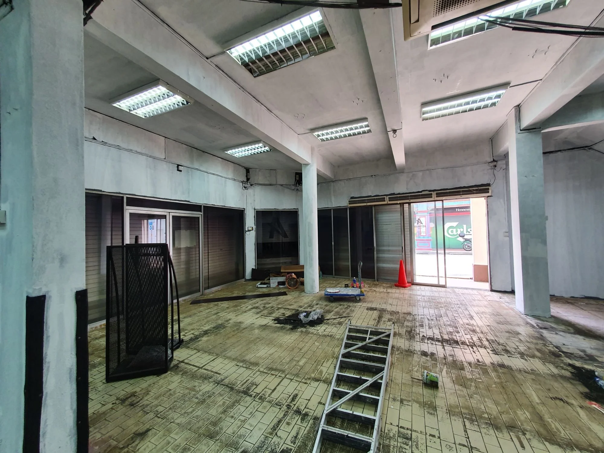 SJH-Commercial-Renovation-SG-Gym-Fitouts-04.jpeg