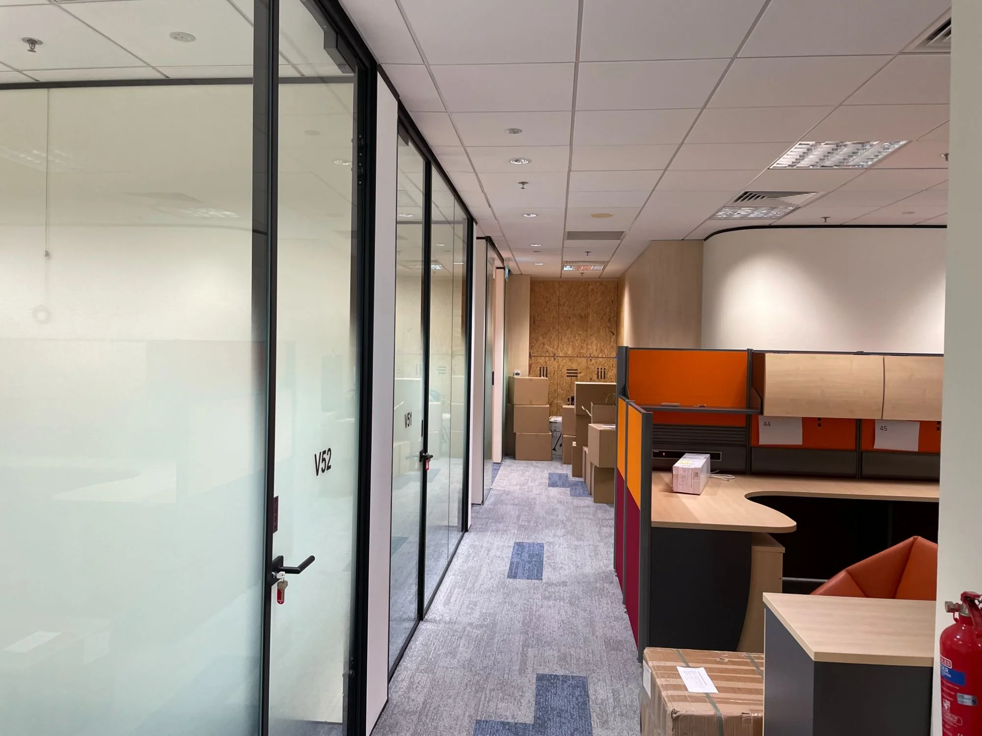 SJH-Commercial-Renovation-SG-Offices-Synergix-at-The-Strategy-02.jpeg
