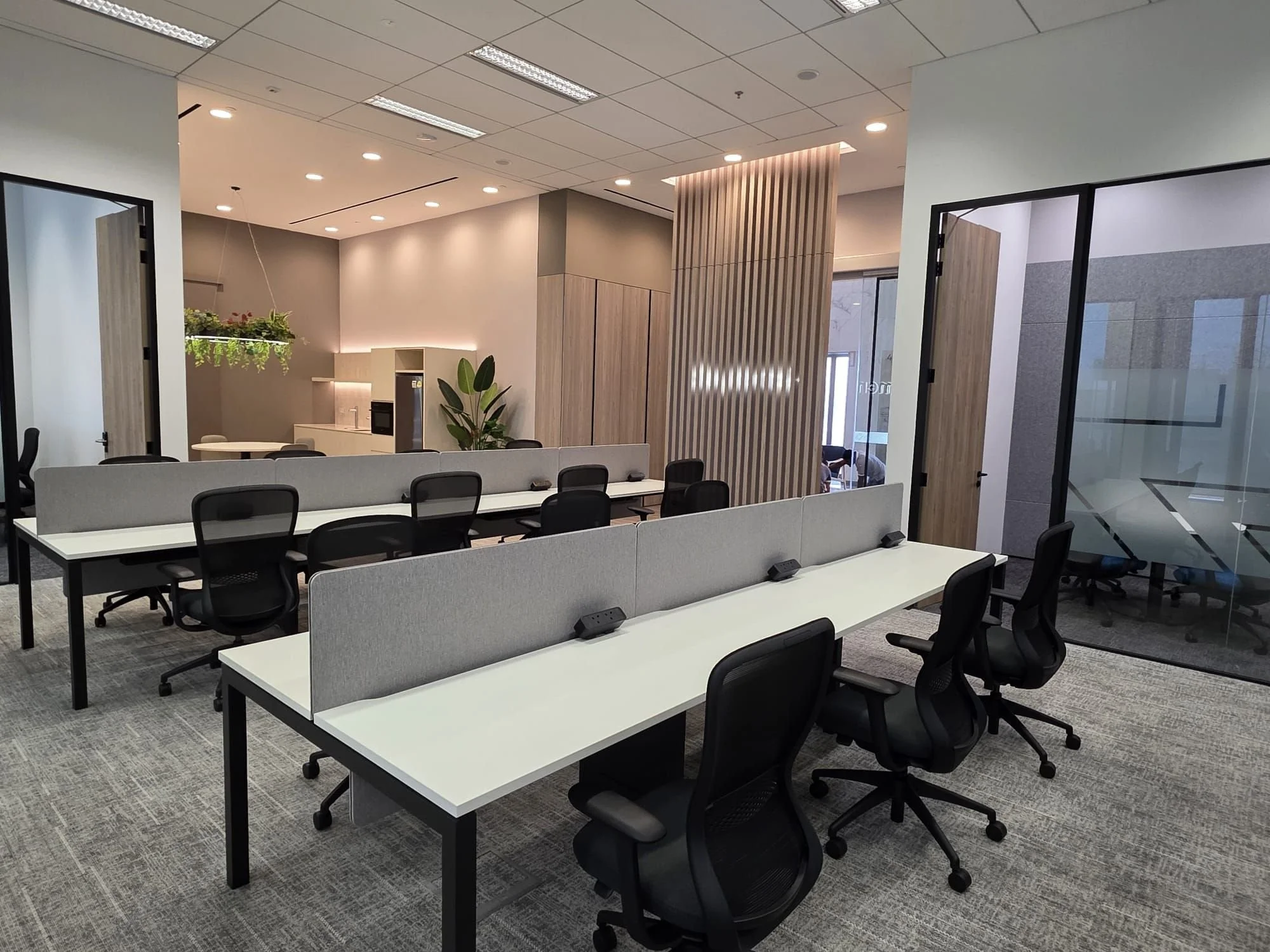 SJH-Commercial-Renovation-SG-Offices-Guocco-Midtown-Level-4-03.jpeg