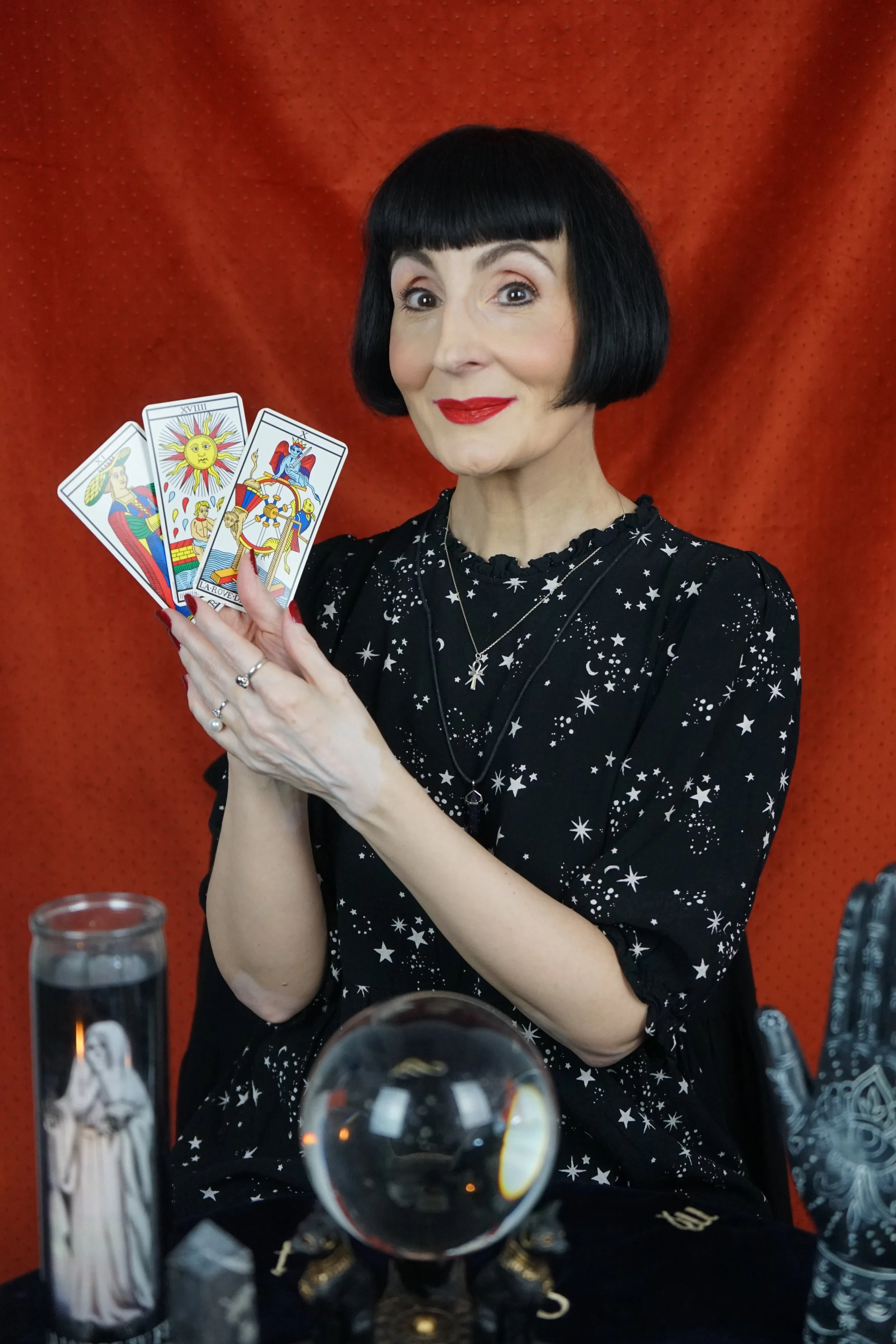 Ellie Velvet in London at The Absinthe Parlour at The Last Tuesday Society