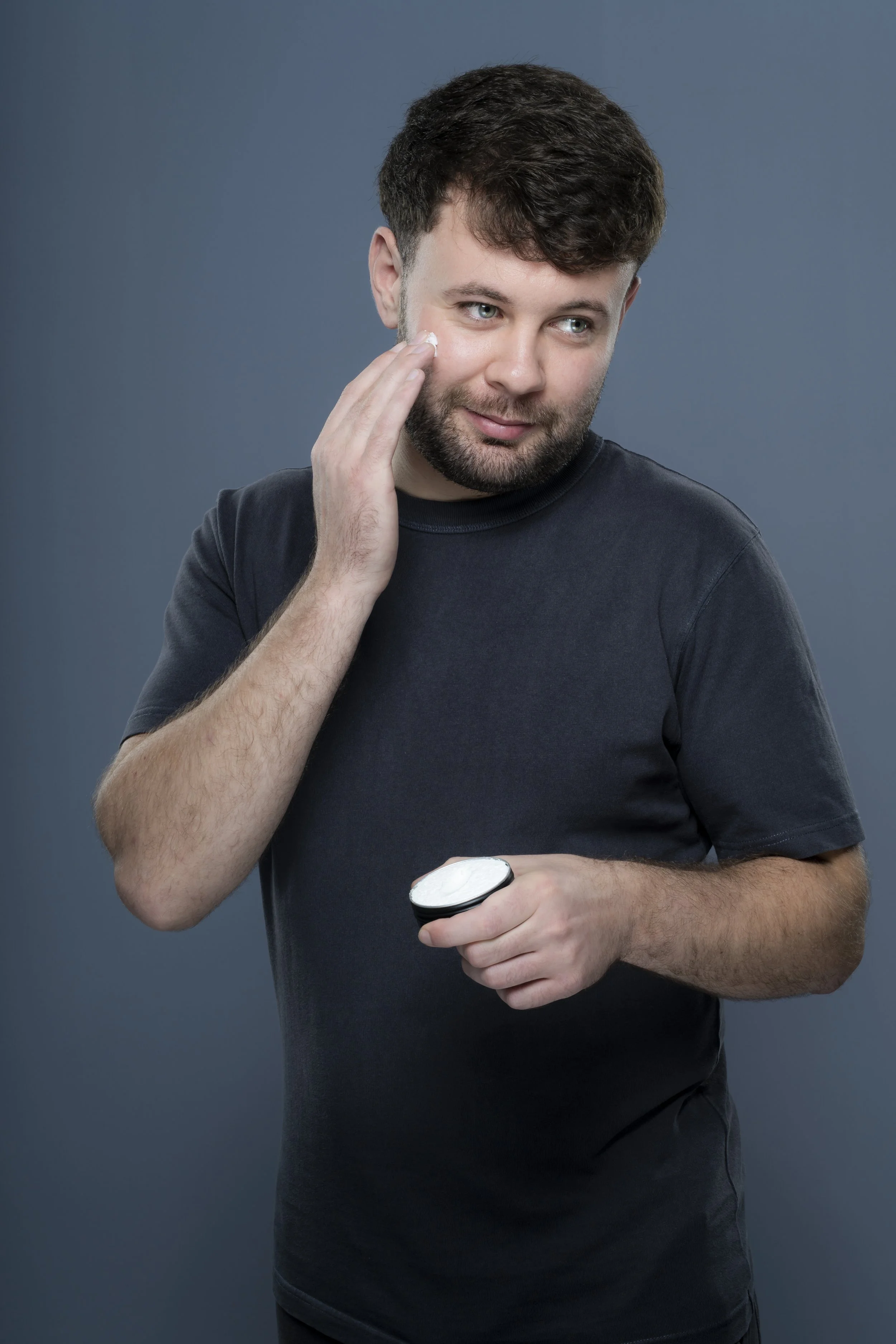 model using BrownBull Honey & Tallow Balm