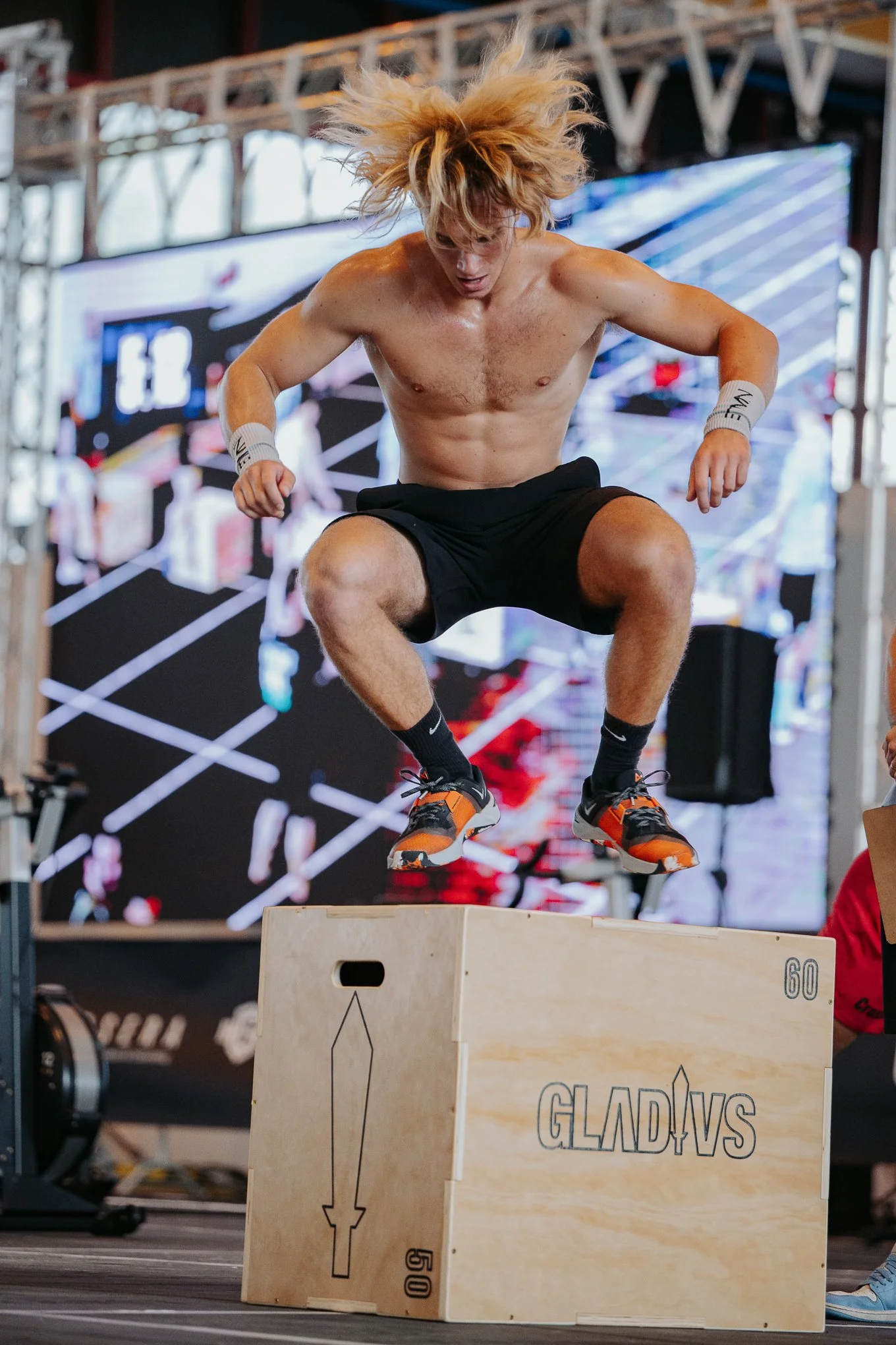  AV_UBL26-2303.jpg