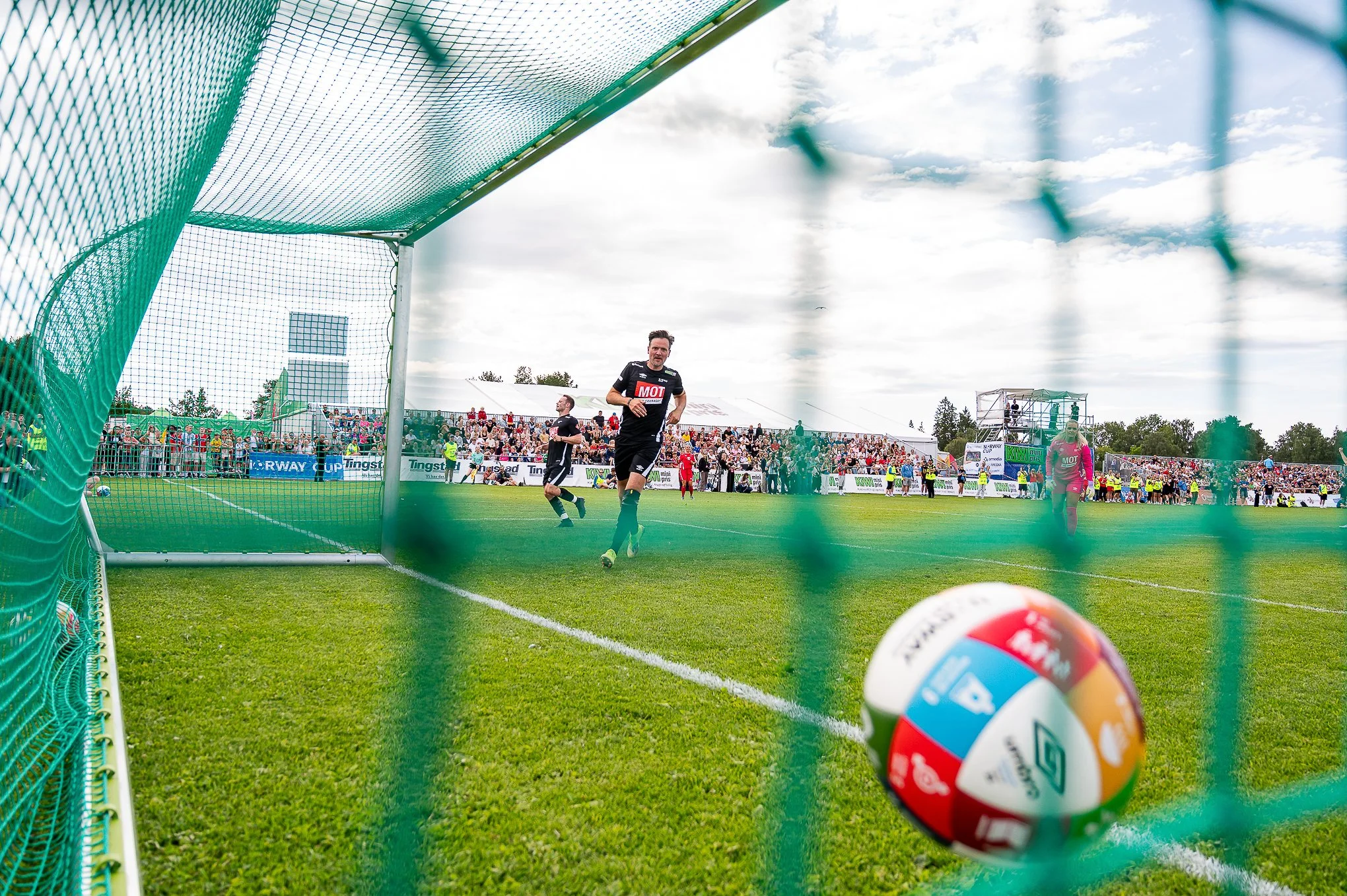 Celebrity Match_2907_@VentinsMedia-4467.jpg