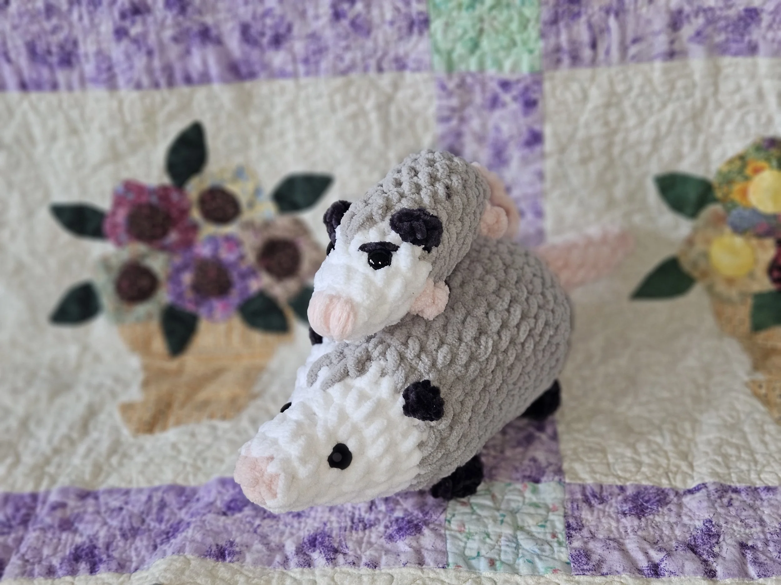 Plump Momma Opossum & Baby Set  --  For the lady you know with her hands full!
