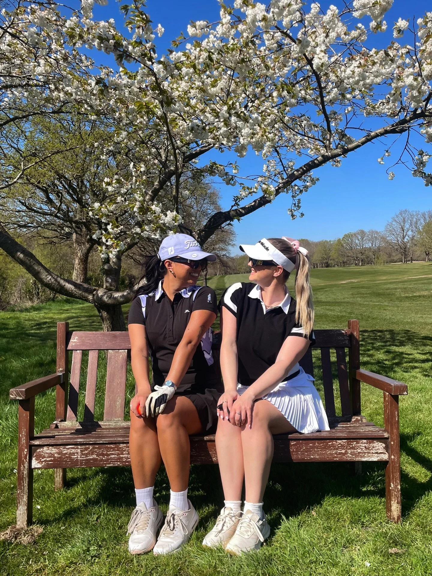 Happy Easter Sunday 💌🐣💜

⛳️ At our partner golf club @crewshillgolfclublondon 

#golf #golfgirl #duchessgolfclub