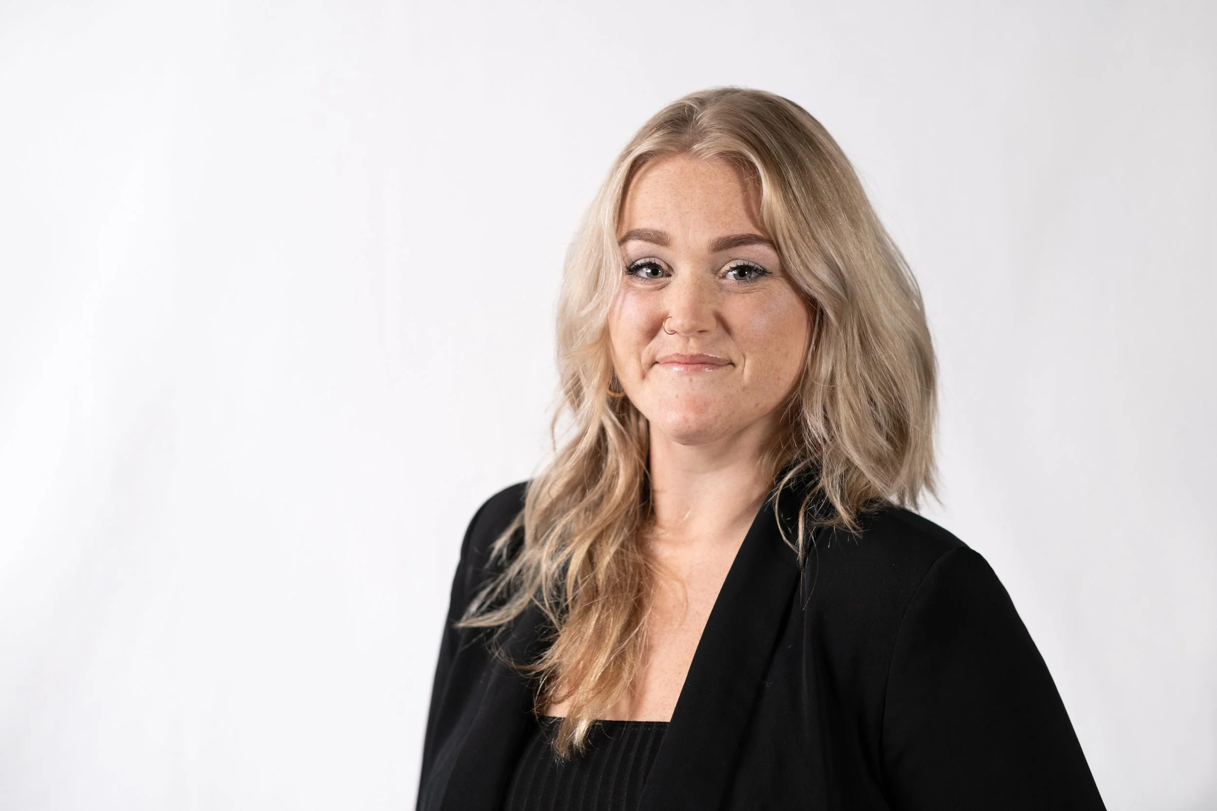 Nikki King Headshots 2022-02.jpg