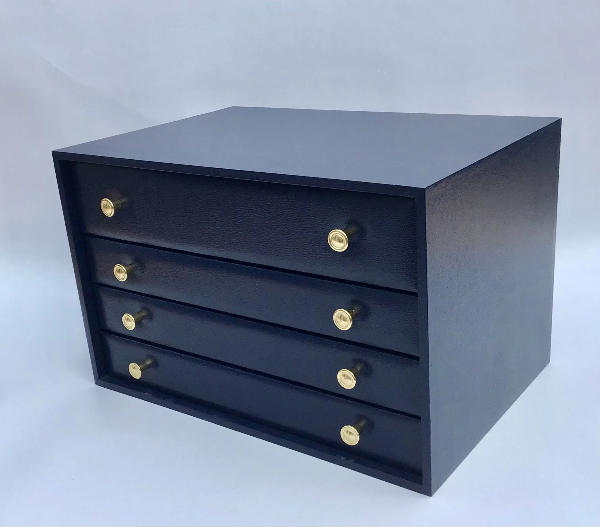 Coffre antioxydant - 4 tiroirs (142 pièces)