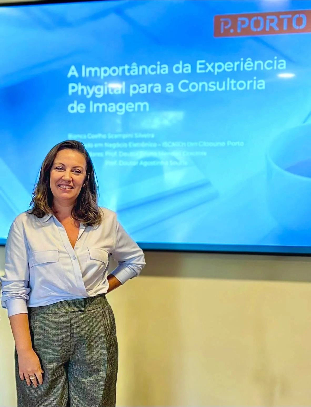 Um ciclo importante conclu&iacute;do🤩

Esta semana finalizei o meu Mestrado em Neg&oacute;cio Eletr&ocirc;nico, com a disserta&ccedil;&atilde;o &ldquo;A import&acirc;ncia da experi&ecirc;ncia phygital na consultoria de imagem&rdquo;.

Um trabalho qu