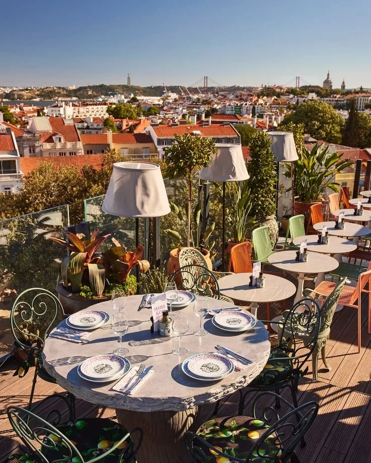 📍 @mamashelterlisboa - one of the best in Lisbon….jpeg