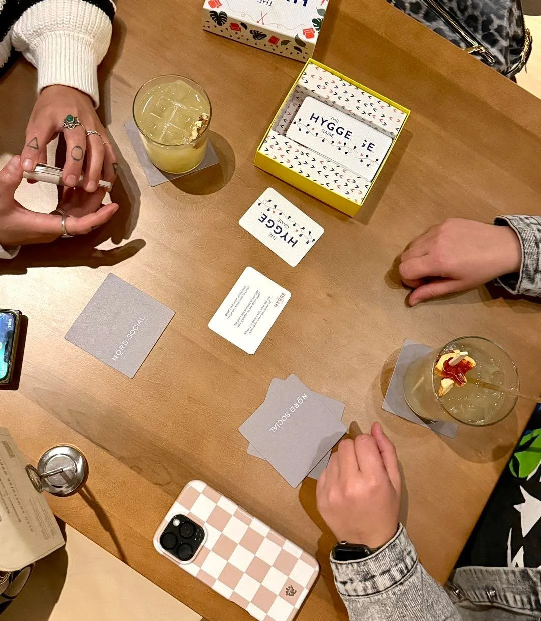 sunday funday. isn’t that what they say?
open 11:15a-12a. limited matchday brunch menu until noon. full menu with all your fav cocktails, mocktails, brews, beers, shots ‘n more. 
bring your friends, family, board games & grub. we&rs