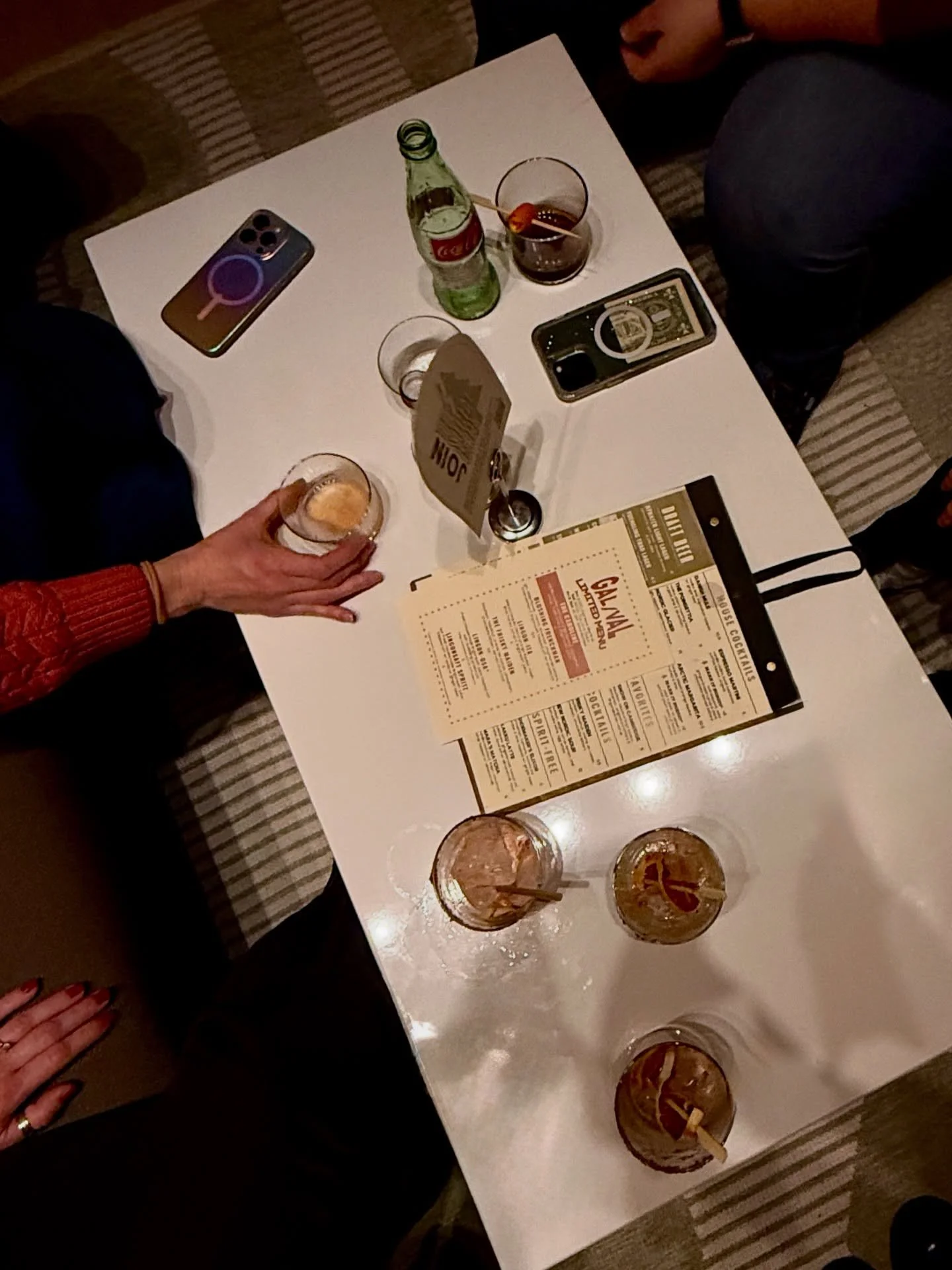 you guys. yesterday was incredible. the gals were gal&rsquo;ing. we&rsquo;re just so dang grateful❤️ build-your-own bouquets &amp; wine bottle specials &amp; bogo Love Clubs today. happy valentine&rsquo;s day