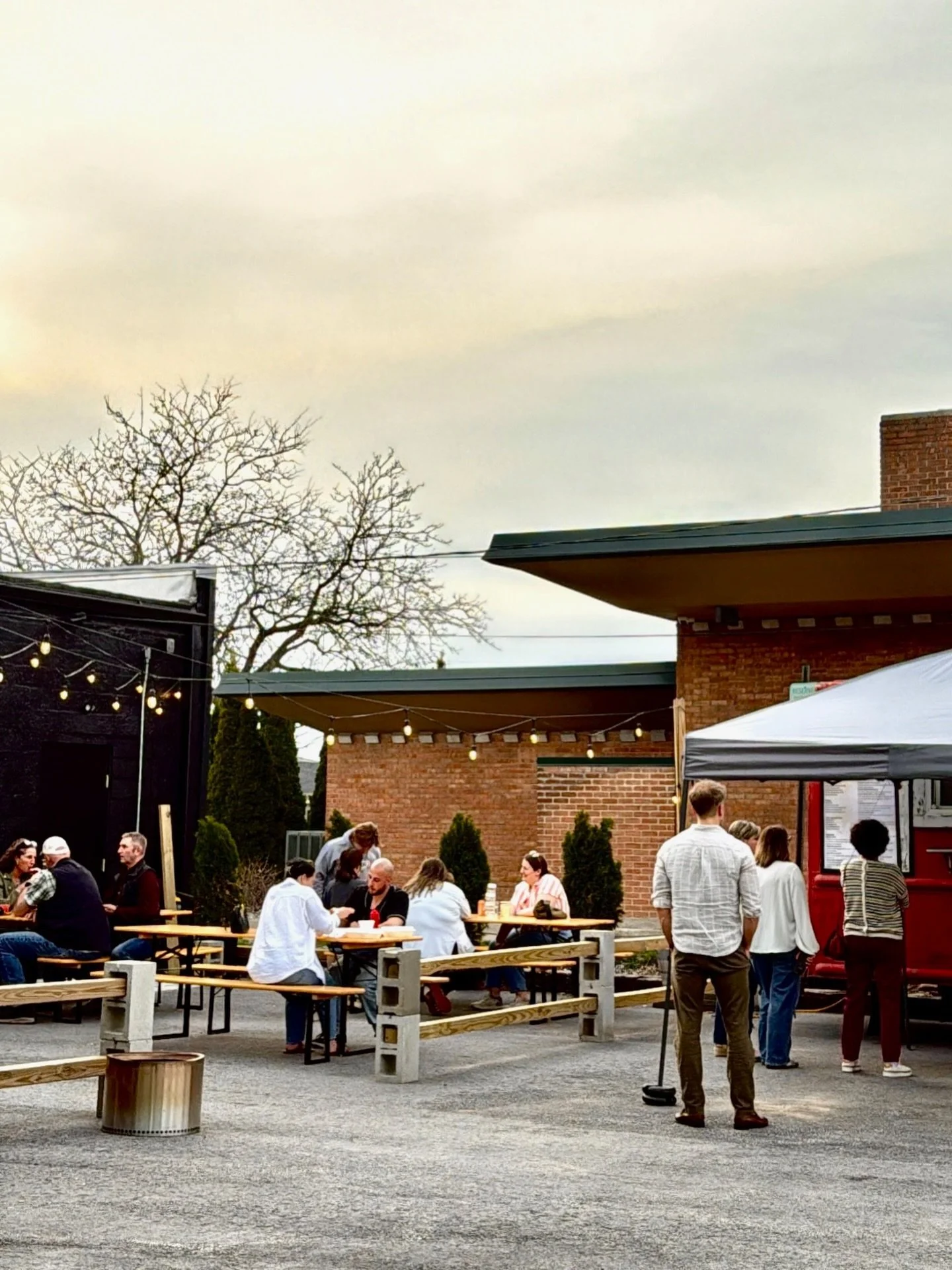 Battle Bites food truck today from 2-6! gumbo, jambalaya, etouffee, po&rsquo;boys, and more! catch ya on the flippity flip.