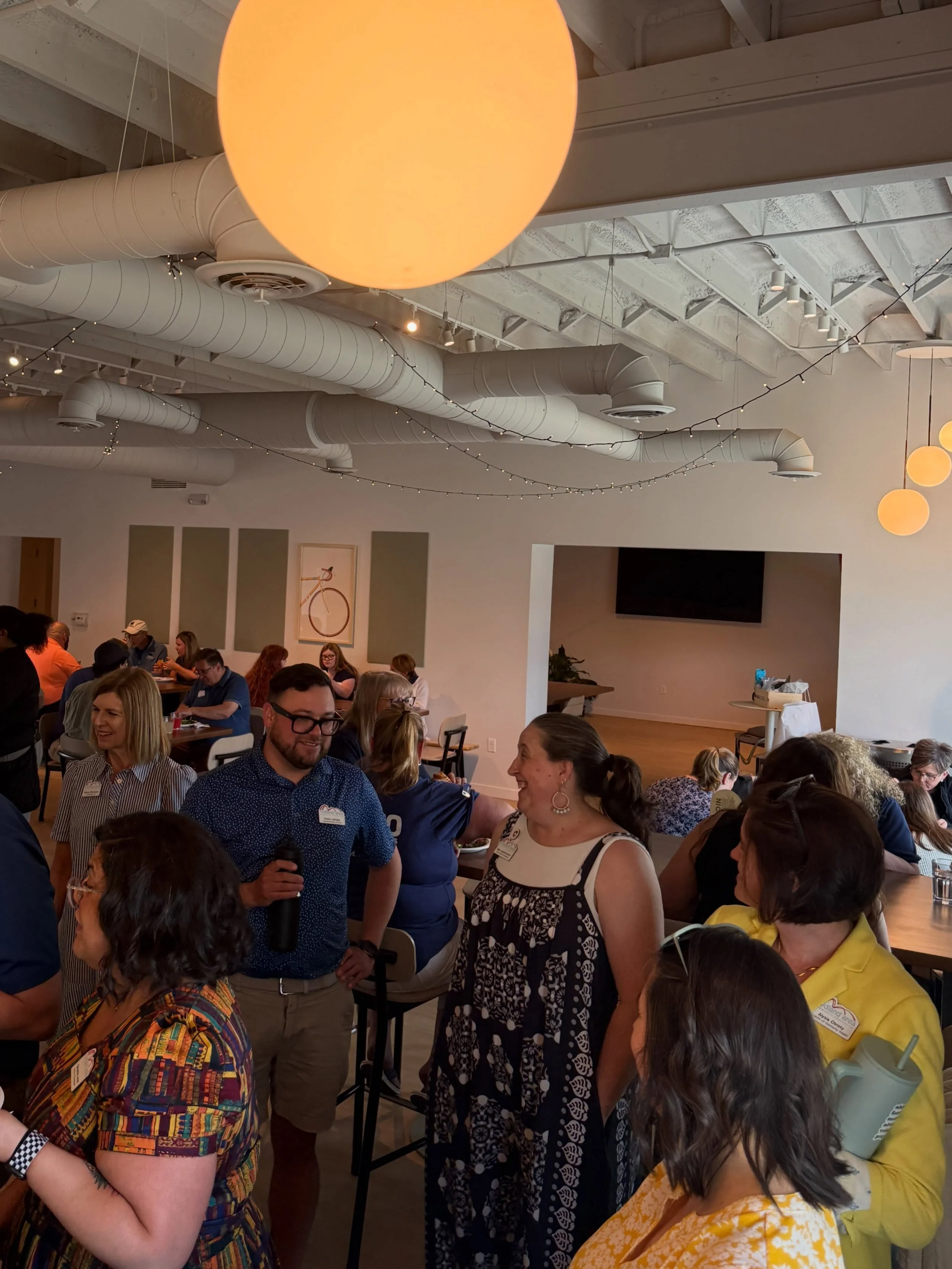 It&rsquo;s friday y&rsquo;all! we can&rsquo;t wait to serve you up some drinks and host your hang outs this afternoon and tonight. open 2-midnight. 

Big shout out to @midlandfdn for hosting the regional community foundations for a luncheon with us e