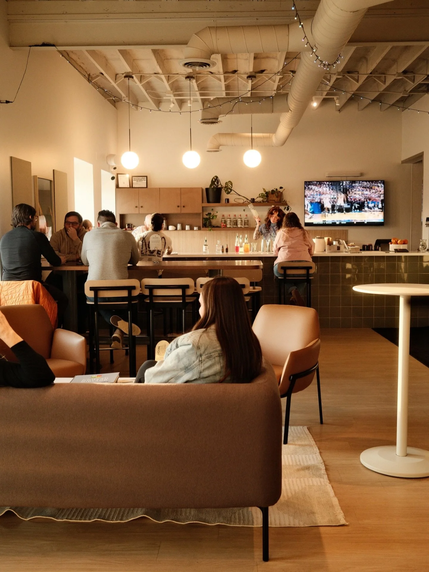 open everyday. a reliable and welcoming neighborhood bar. tuesday talks with co-workers. friday date nights. sunday take-out lunch with a drink. wednesday work from Nord. saturday bar crawl. thursday with a group of friends. monday board games. whate