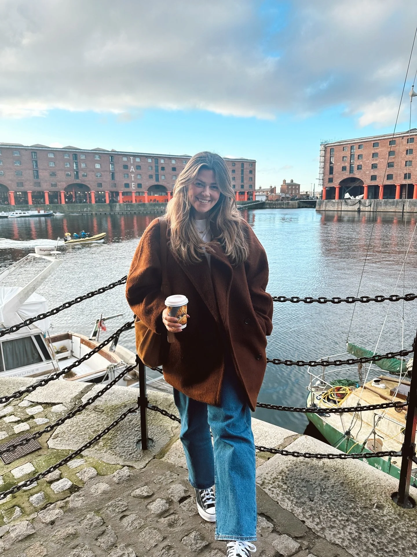 Brighter skies 🌦️ Tiptoeing through a slower, softer start to February, I&rsquo;ve been doing absolutely nothing of note (mainly just diving head first into the final round of Disenchanted edits, eeek 🌹✨) So I don&rsquo;t have much to show you, oth