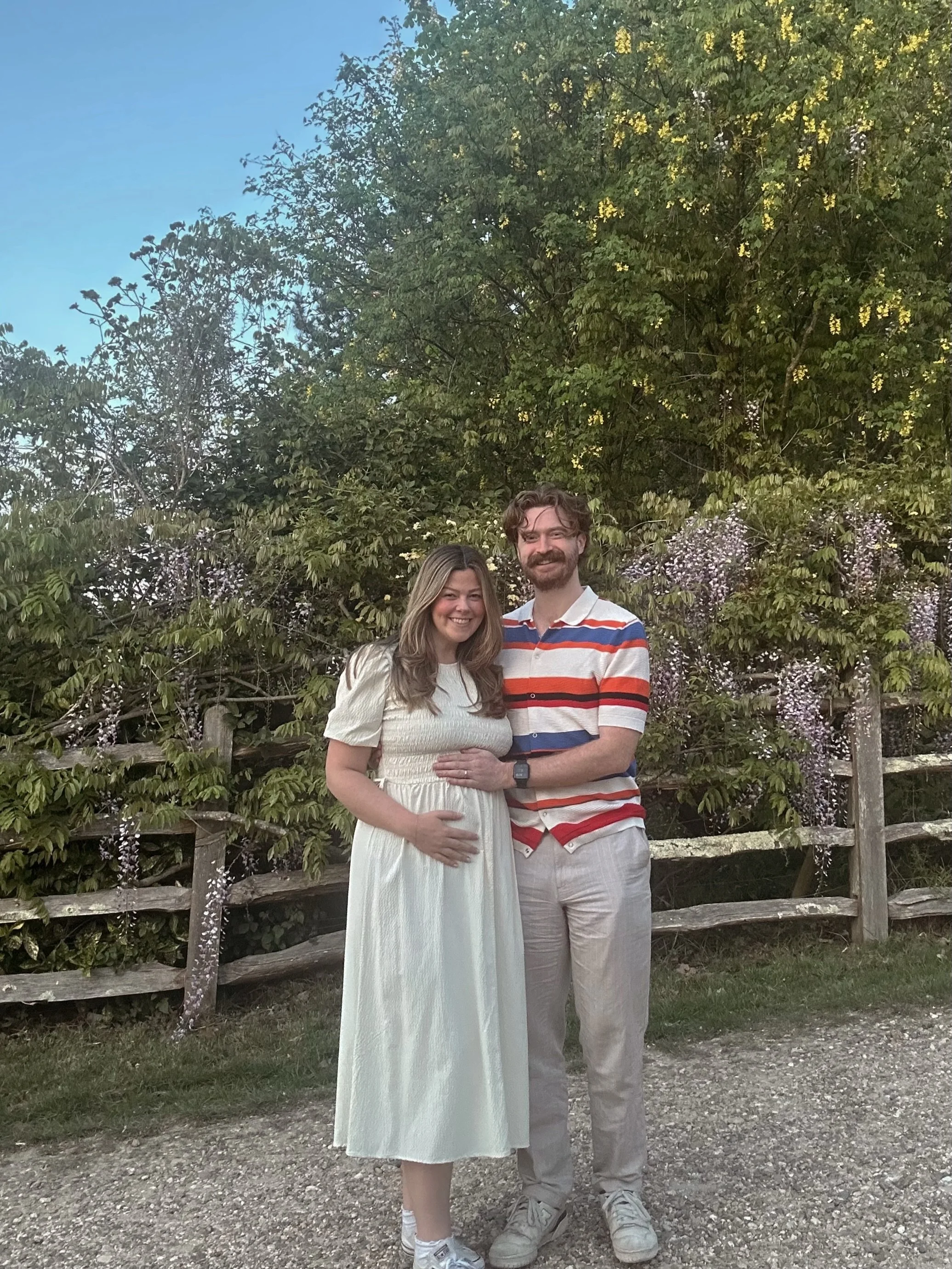 Celebrated our first wedding anniversary (paper!) with perfect village donkeys, perfect chilli margarita mocktails and perfect School of Rock 🗞️💍🎞️👰🏼&zwj;♀️🤍

1. family photo 🥰
2. maternity wardrobe view final boss
3. wild baby foal 🥹
4. tryi
