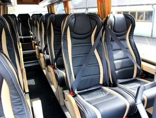 MERCEDES SPRINTER INTÉRIEUR 


ÉQUIPEMENTS / SERVICES DISPONIBLES A BORD -

    Boissons (eau minérale plate / gazeuse)
    Gourmandises
    Presse
    Lingettes 
    Wifi & Bluetooth


