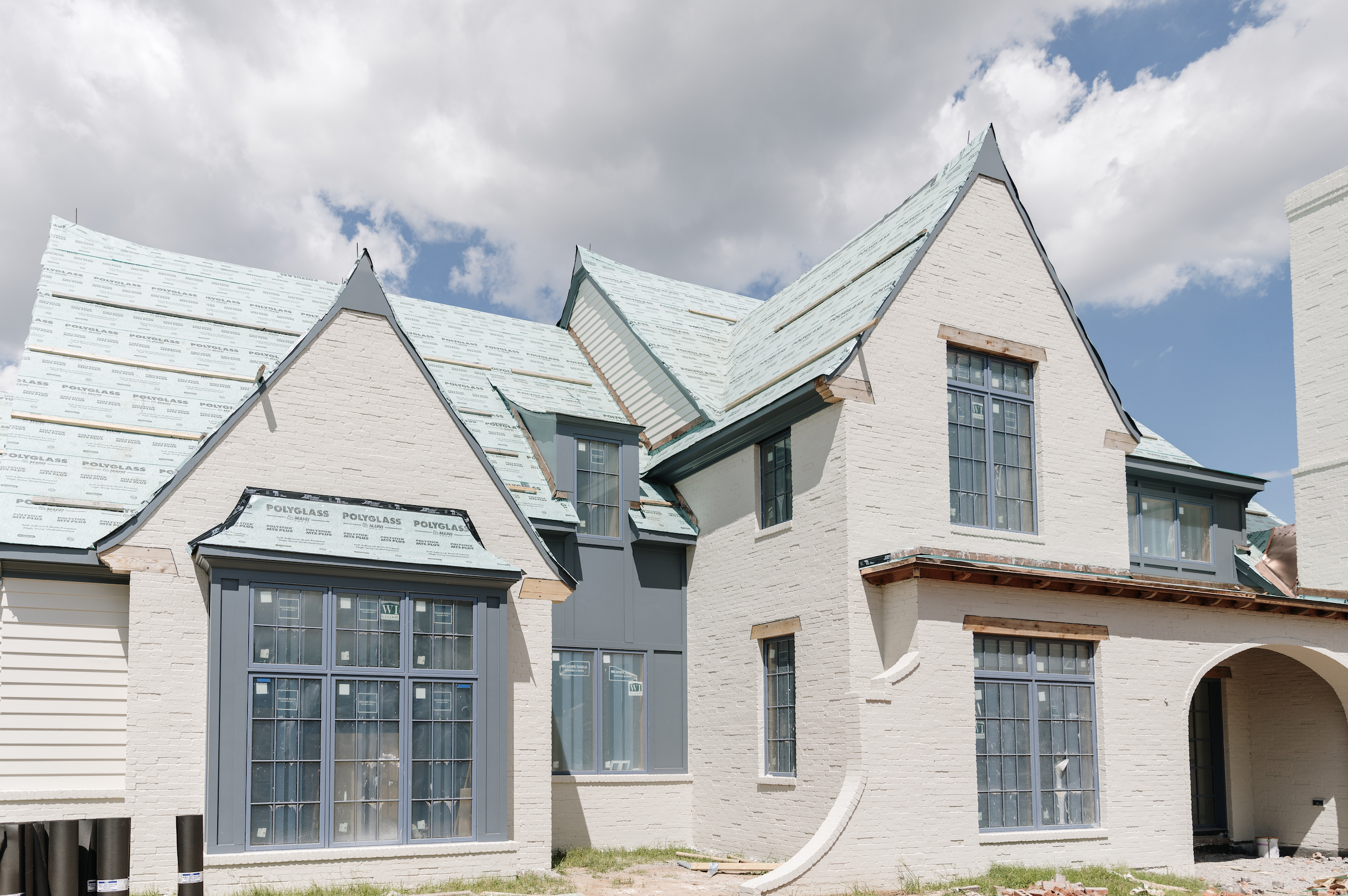 Common Flat Roof Issues and How to Fix Them