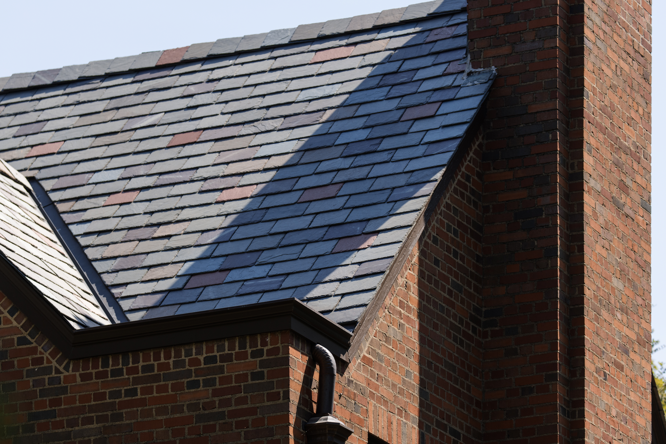 What to Expect During a Residential Roofing Project
