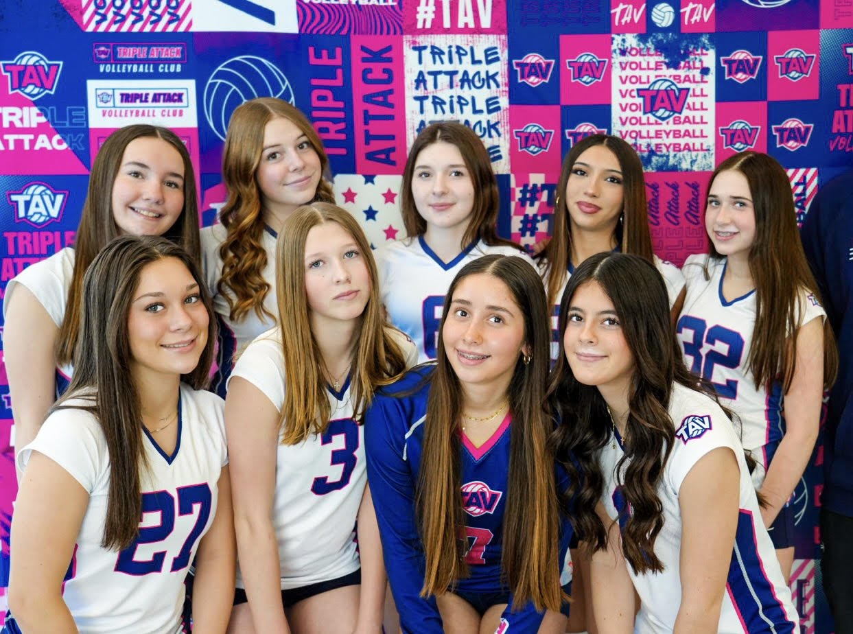 15 Red-2nd Team Photo.jpg