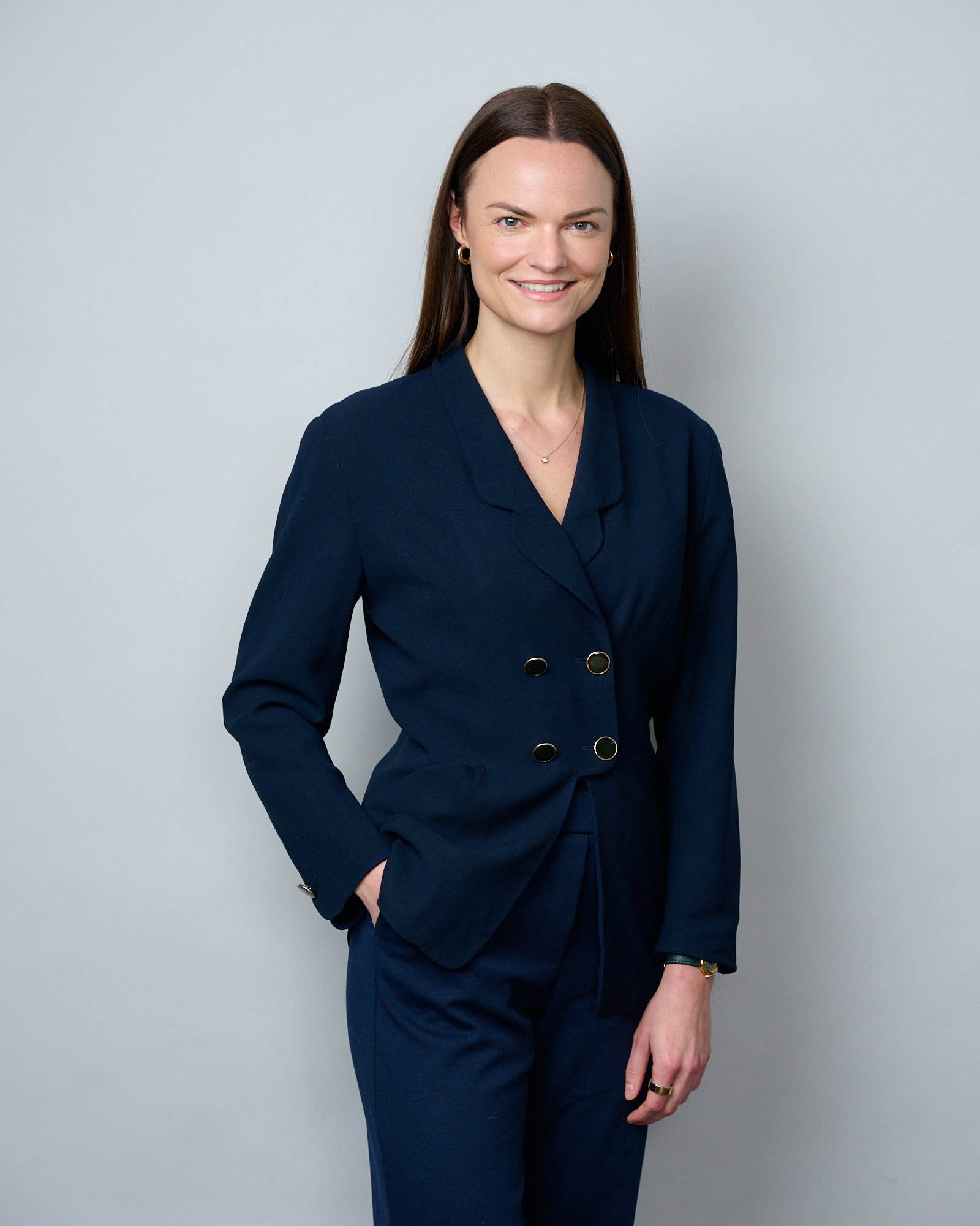 Ellen (single image)