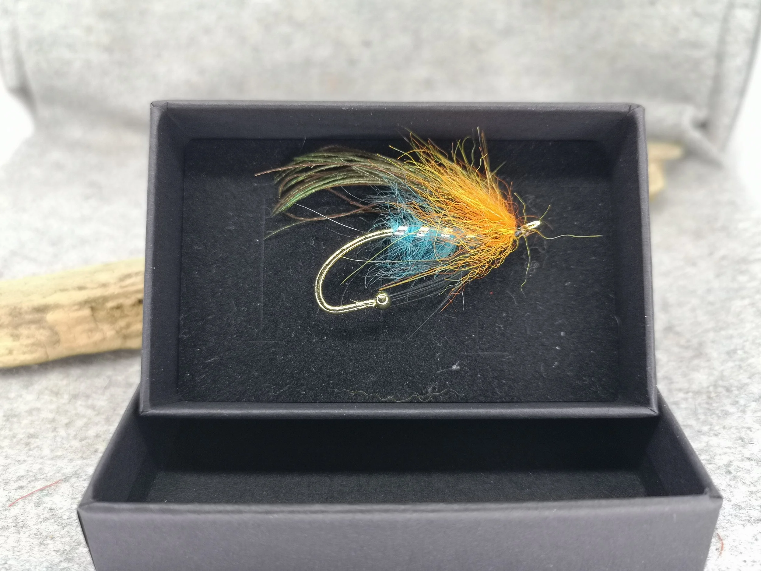 Beauly Snow Salmon Fly Brooch Hat Pin (2).jpg