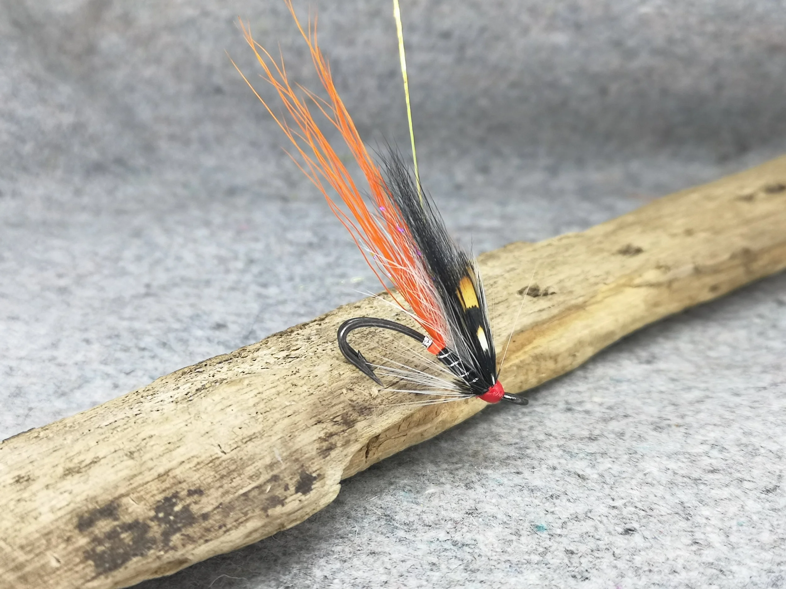Kitchen Sink Salmon Fly (1).jpg