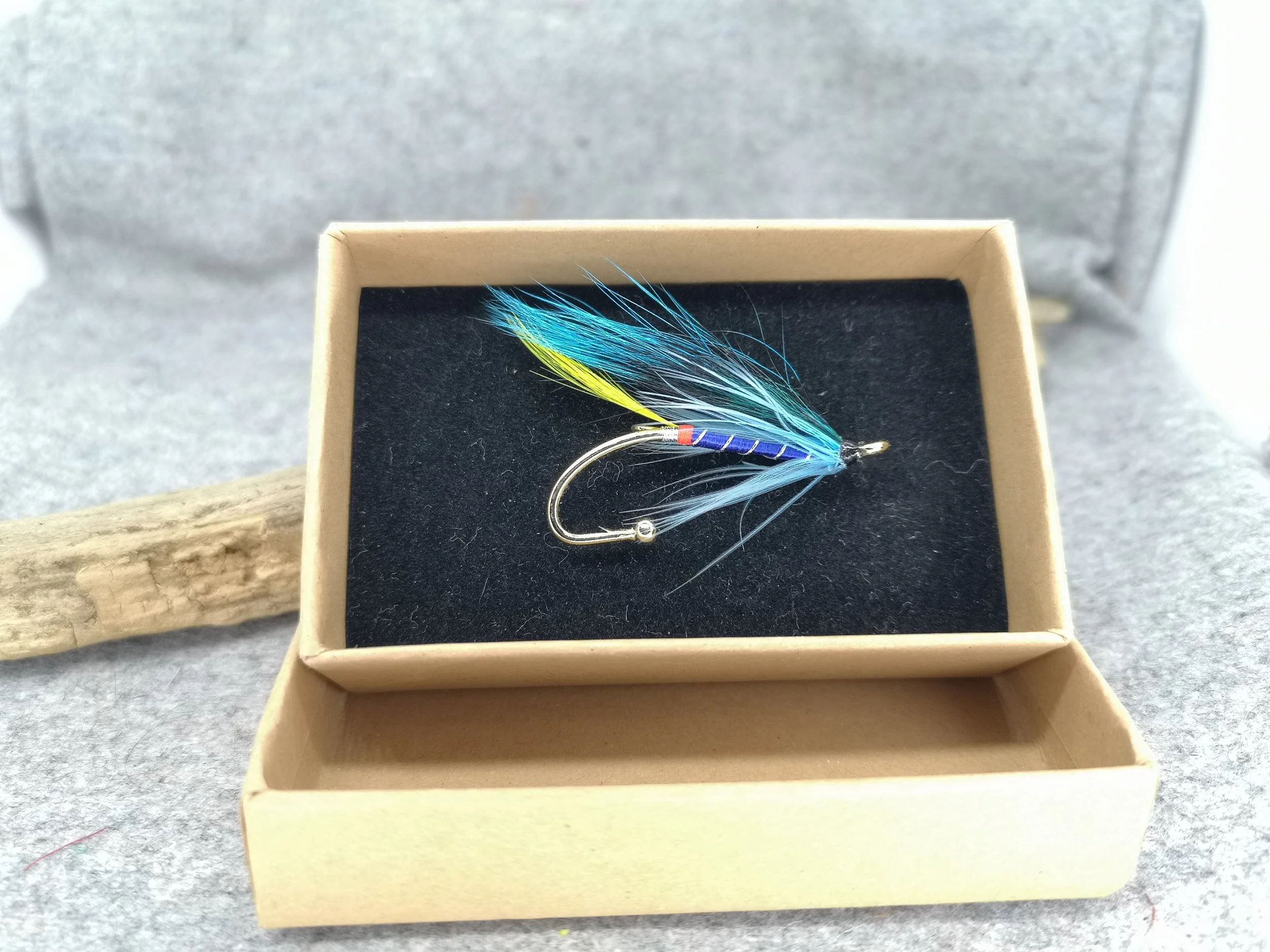 Laxa Blue Salmon Fly Brooch Hat Pin (2).jpg