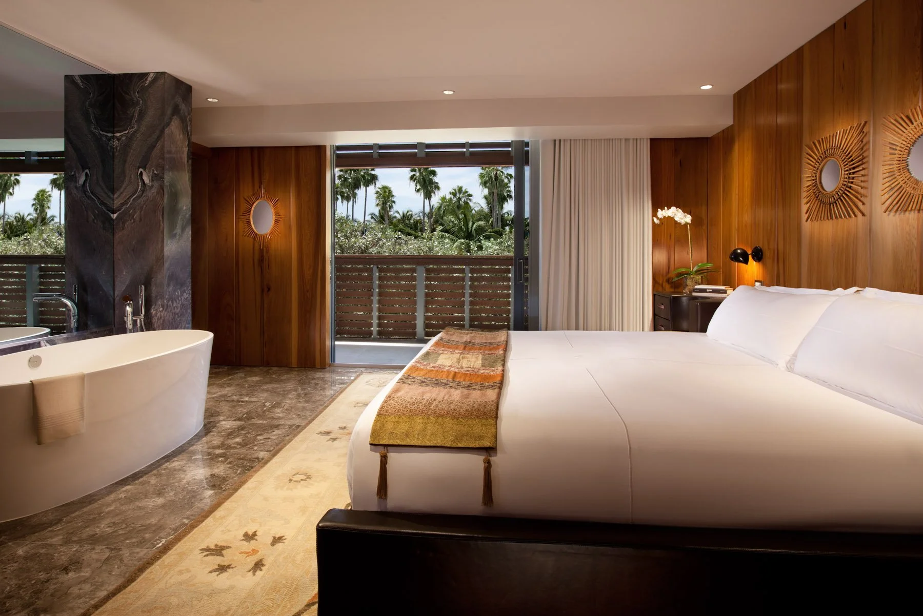 Villa Penthouse bedroom_lo res.jpg