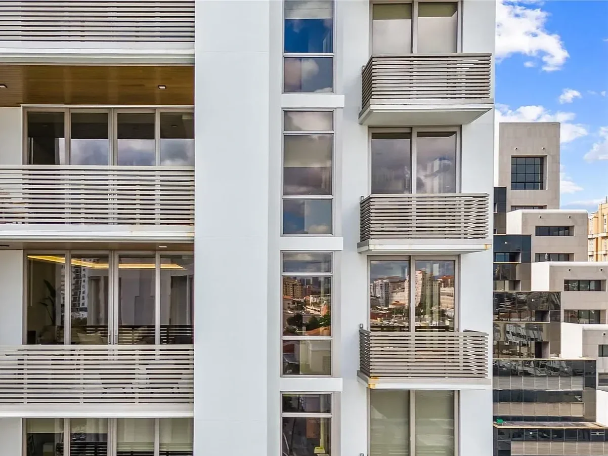 villa+valencia+balcony.webp