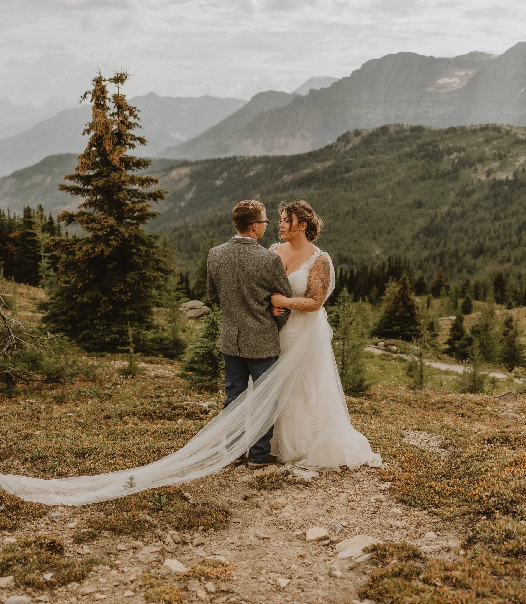 Alberta mountain view elopement location in the Canadian Rockies