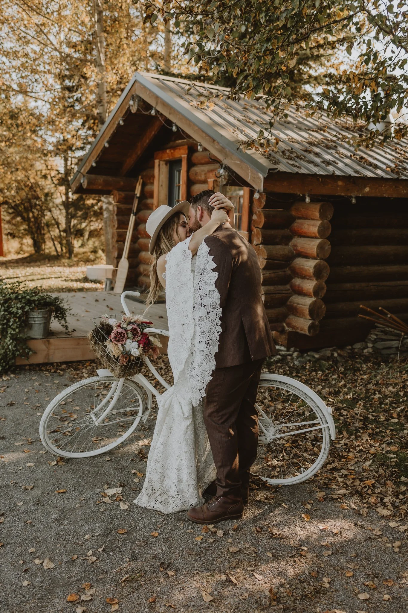 Quiet mountain locations and lodges are perfect for couples wanting a relaxed Alberta elopement.