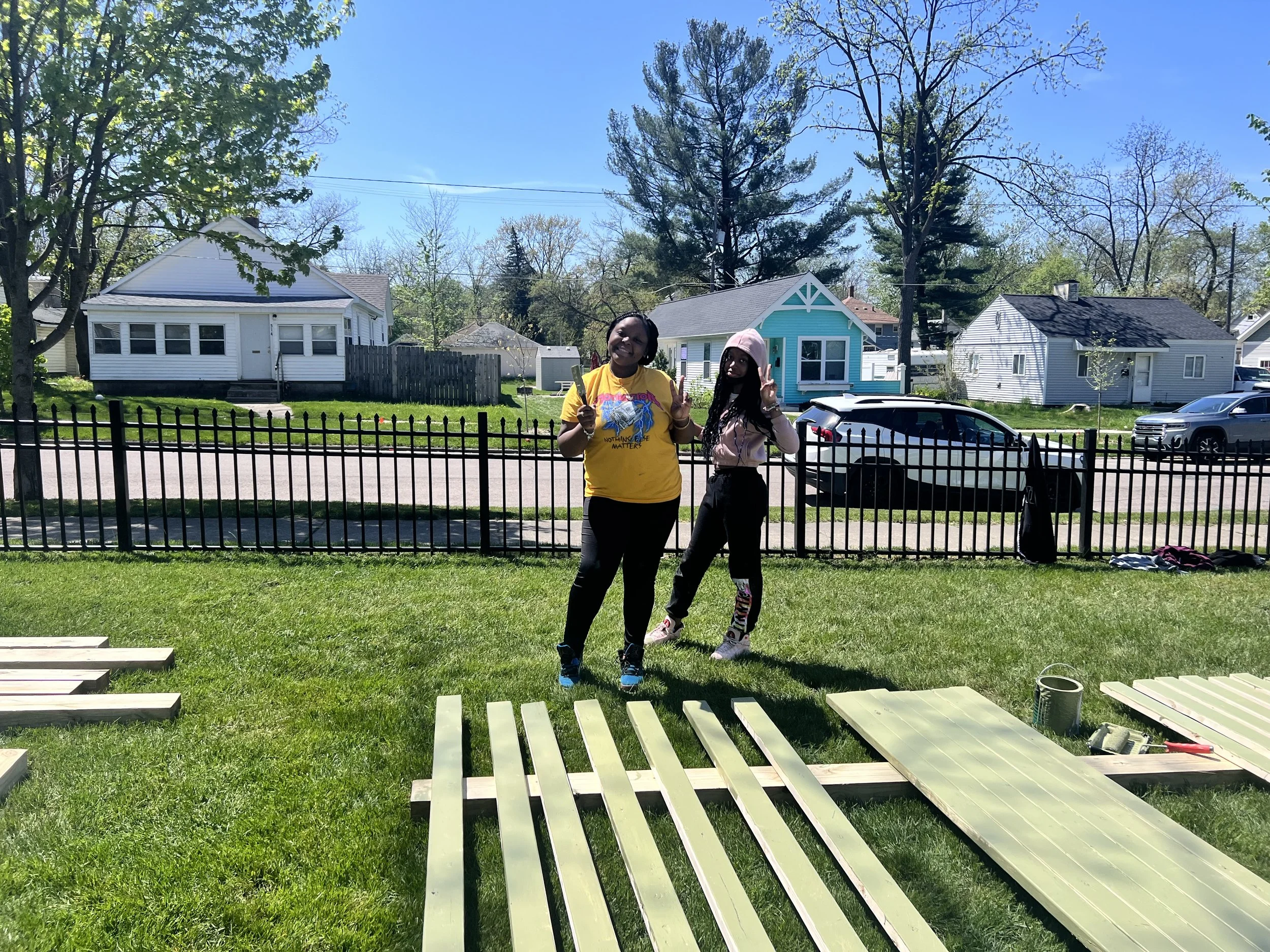 KCAD Students building green house at Reflections