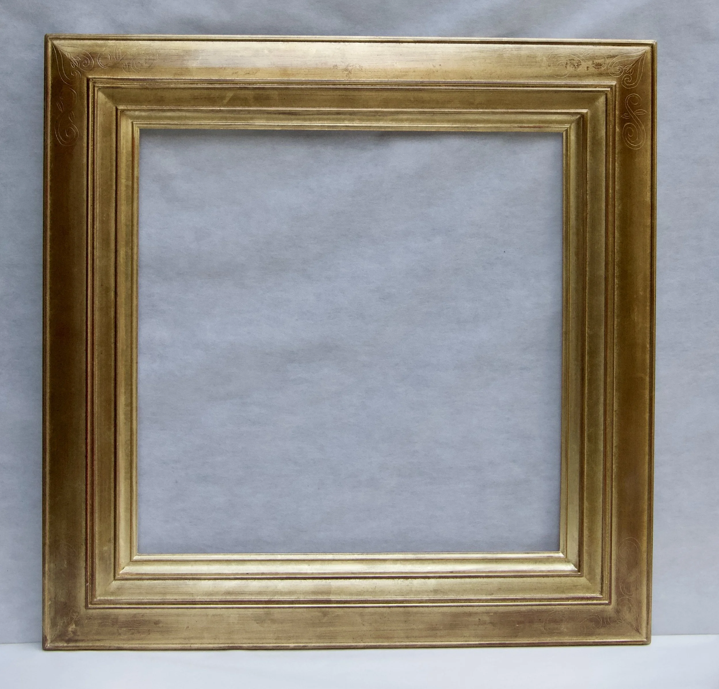 CDA - MC 105 GV5 4D TOUT4D M30 4D - 60x60.jpeg