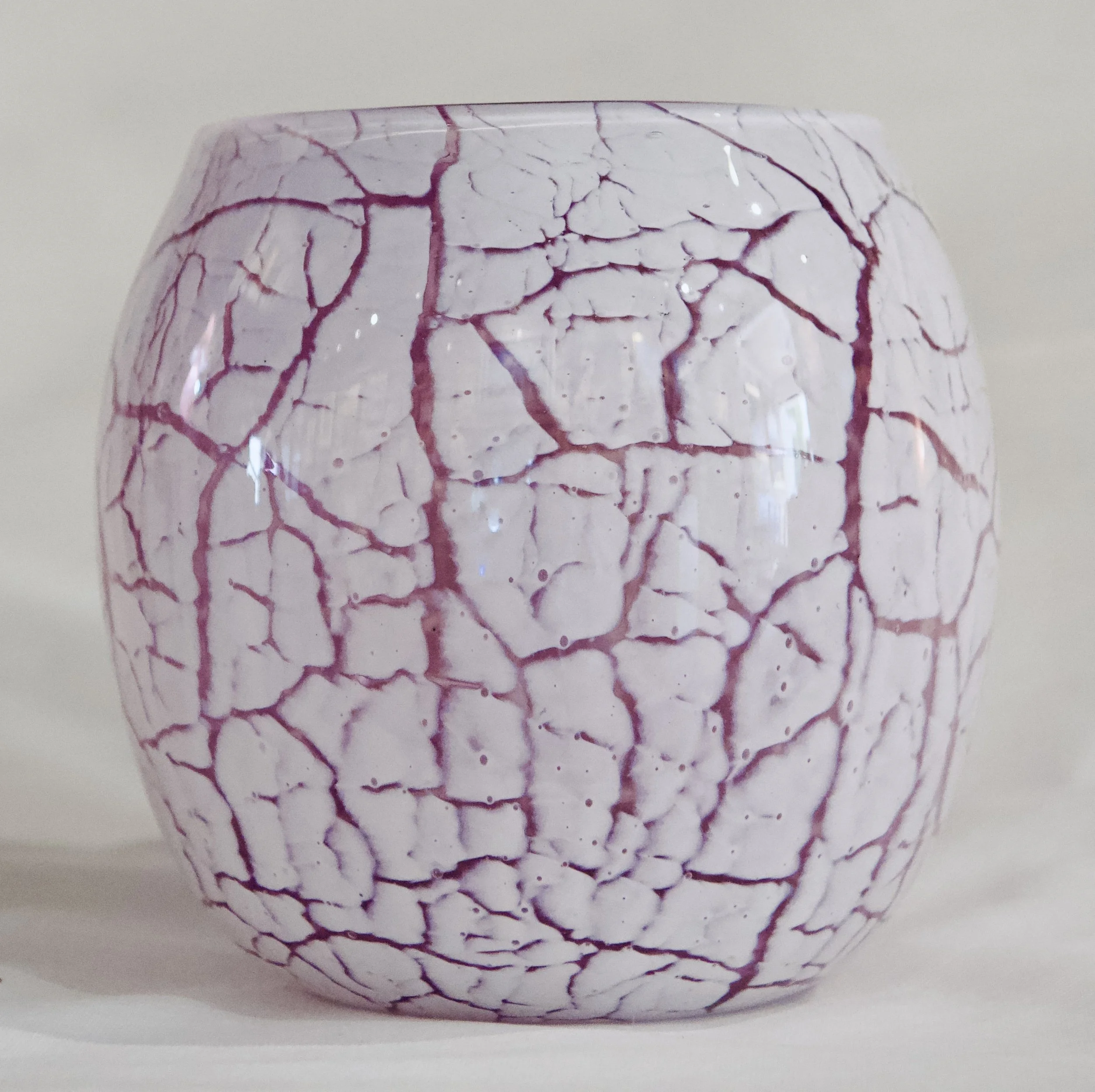 MNA65 - Vase boule rose blanc