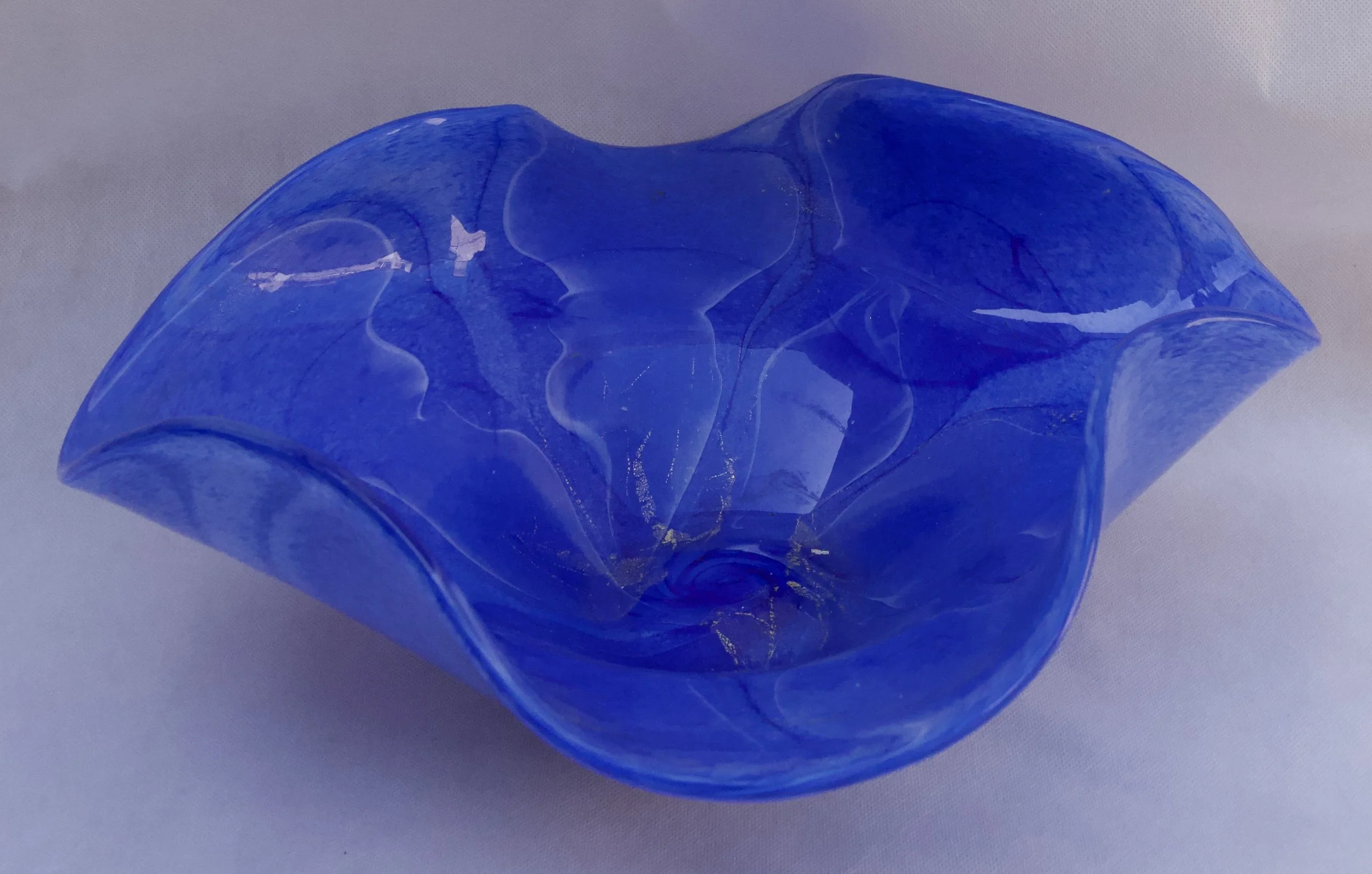 MNA48 - Coupe à fruits bleue