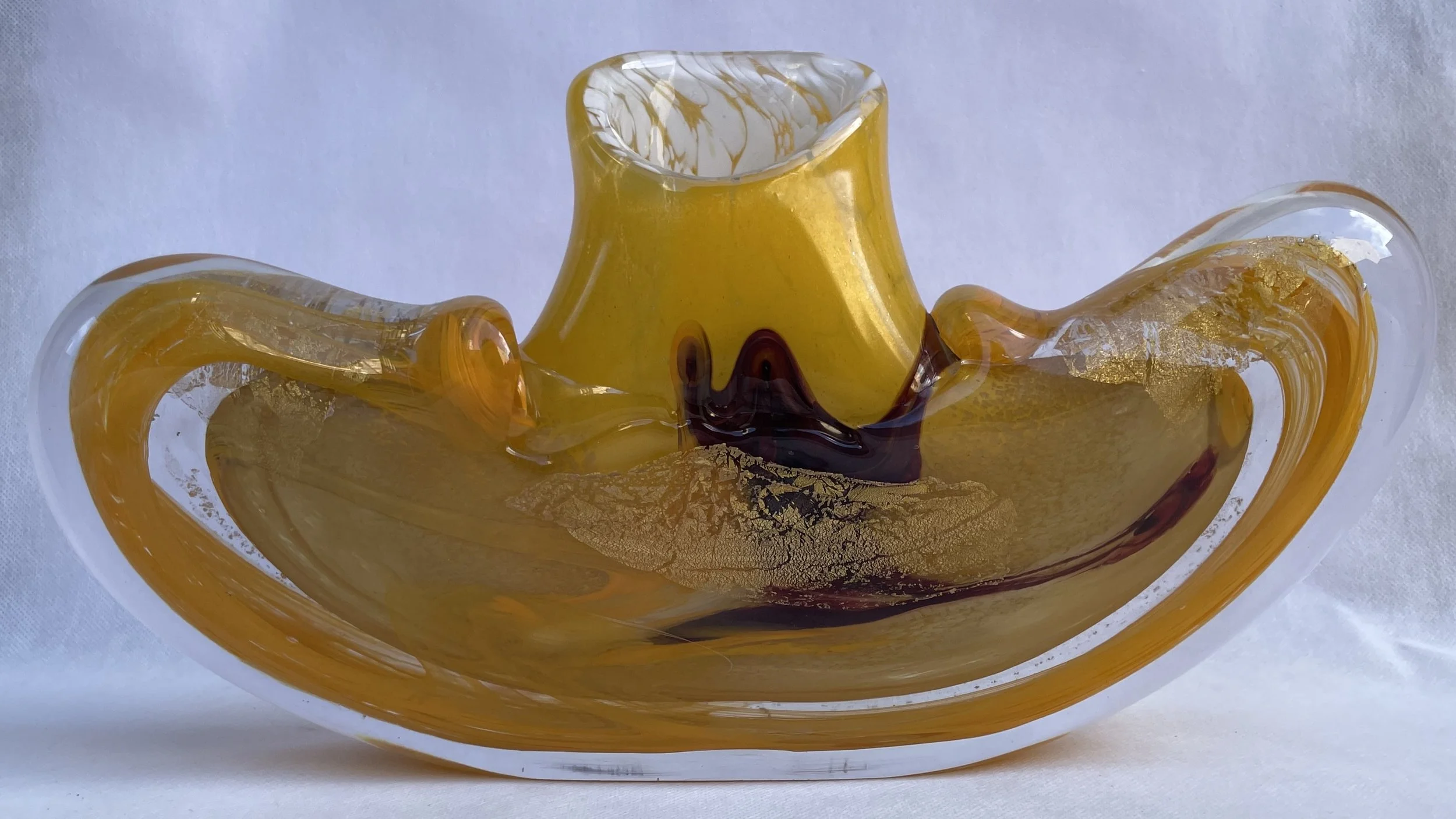 MNA82 - Vase papillon jaune beige or 24 carat