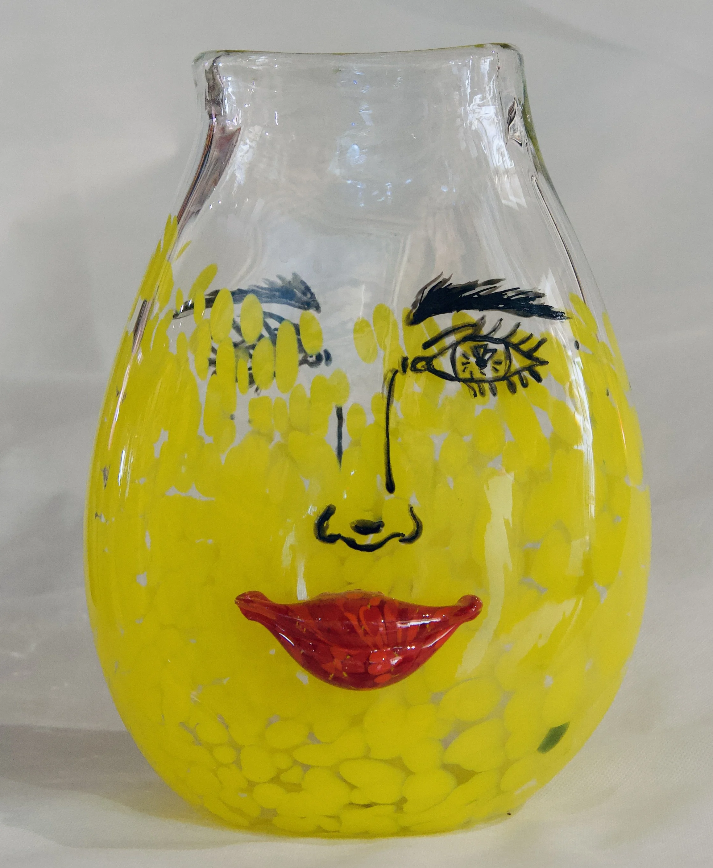 MNA16 - Vase plat jaune bouche