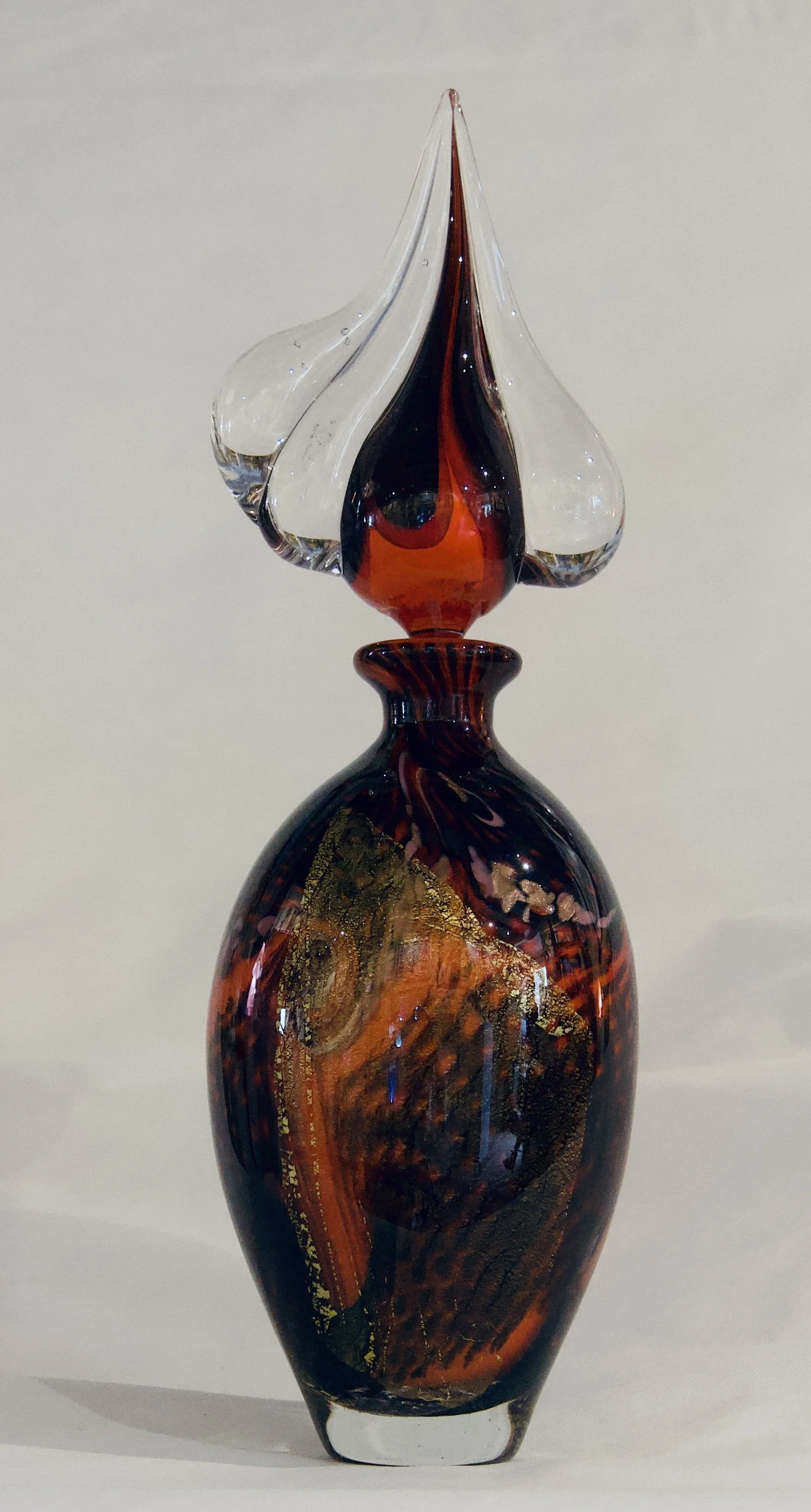 MNA17 - Flacon ovale rouge noir or